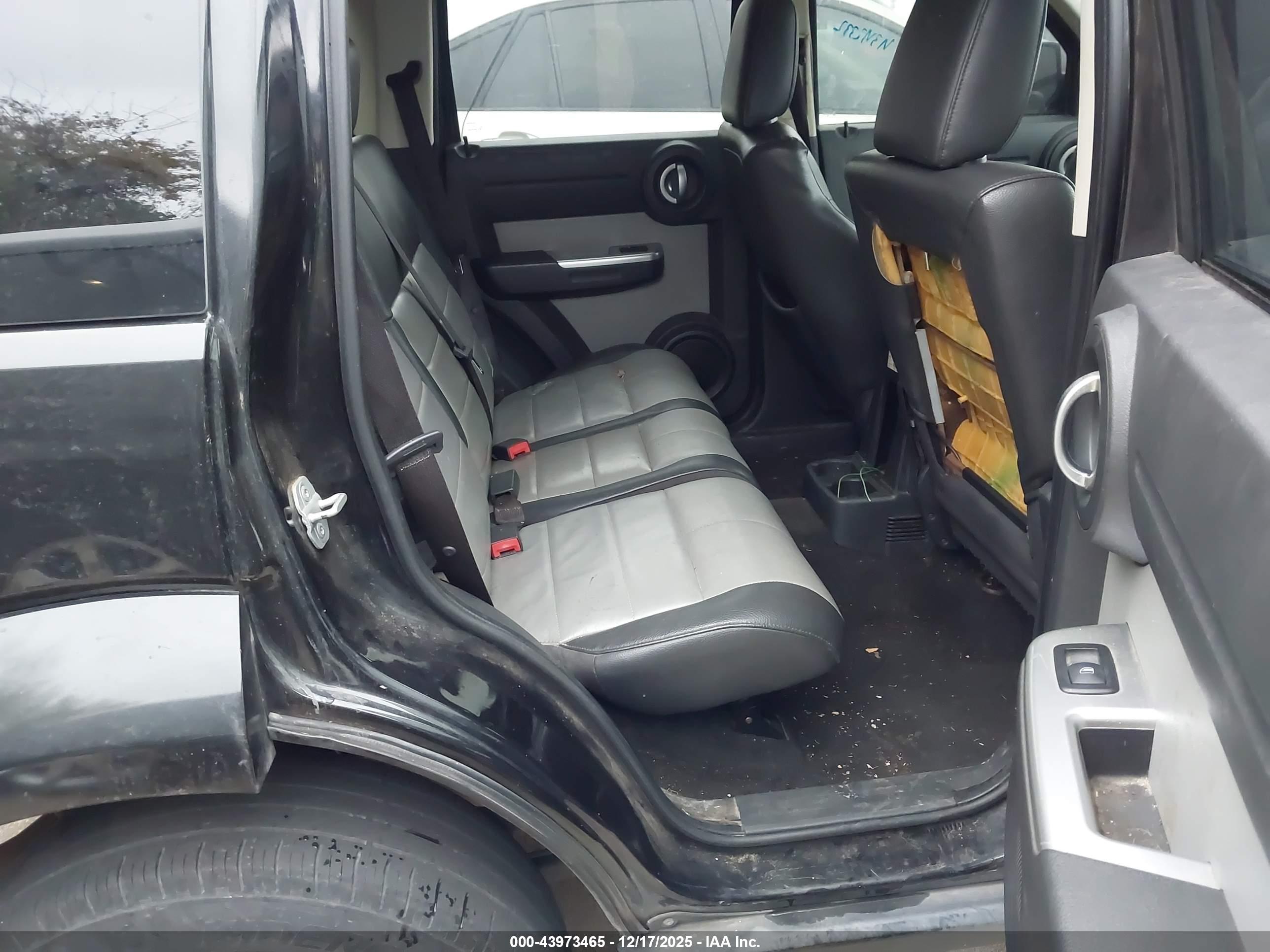 DODGE NITRO image 8