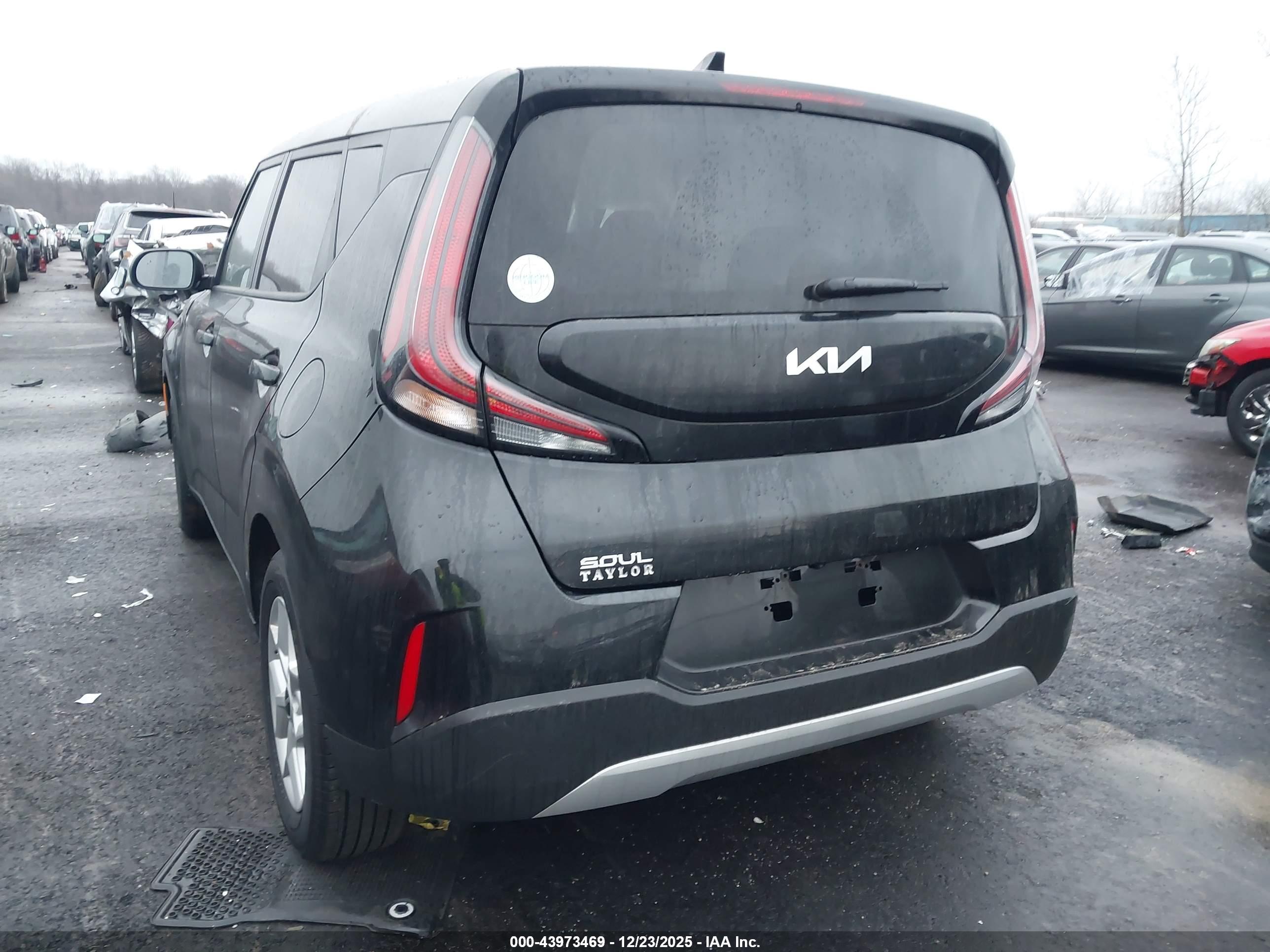 KIA SOUL image 3