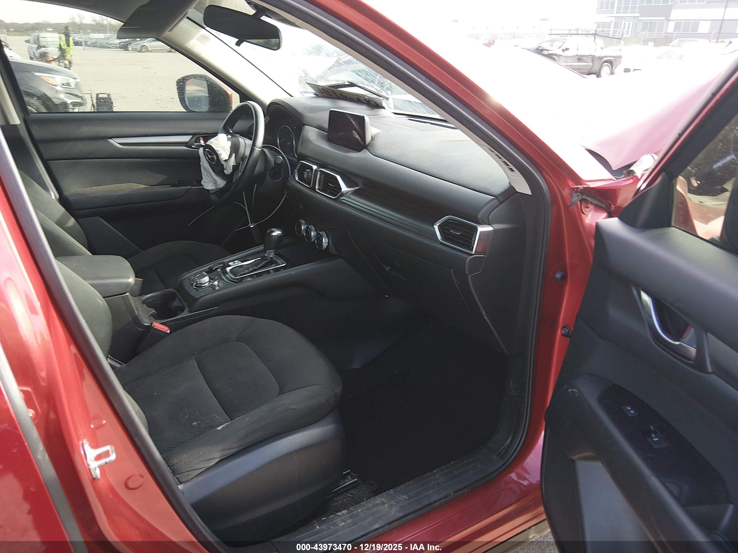 MAZDA CX-5 image 5