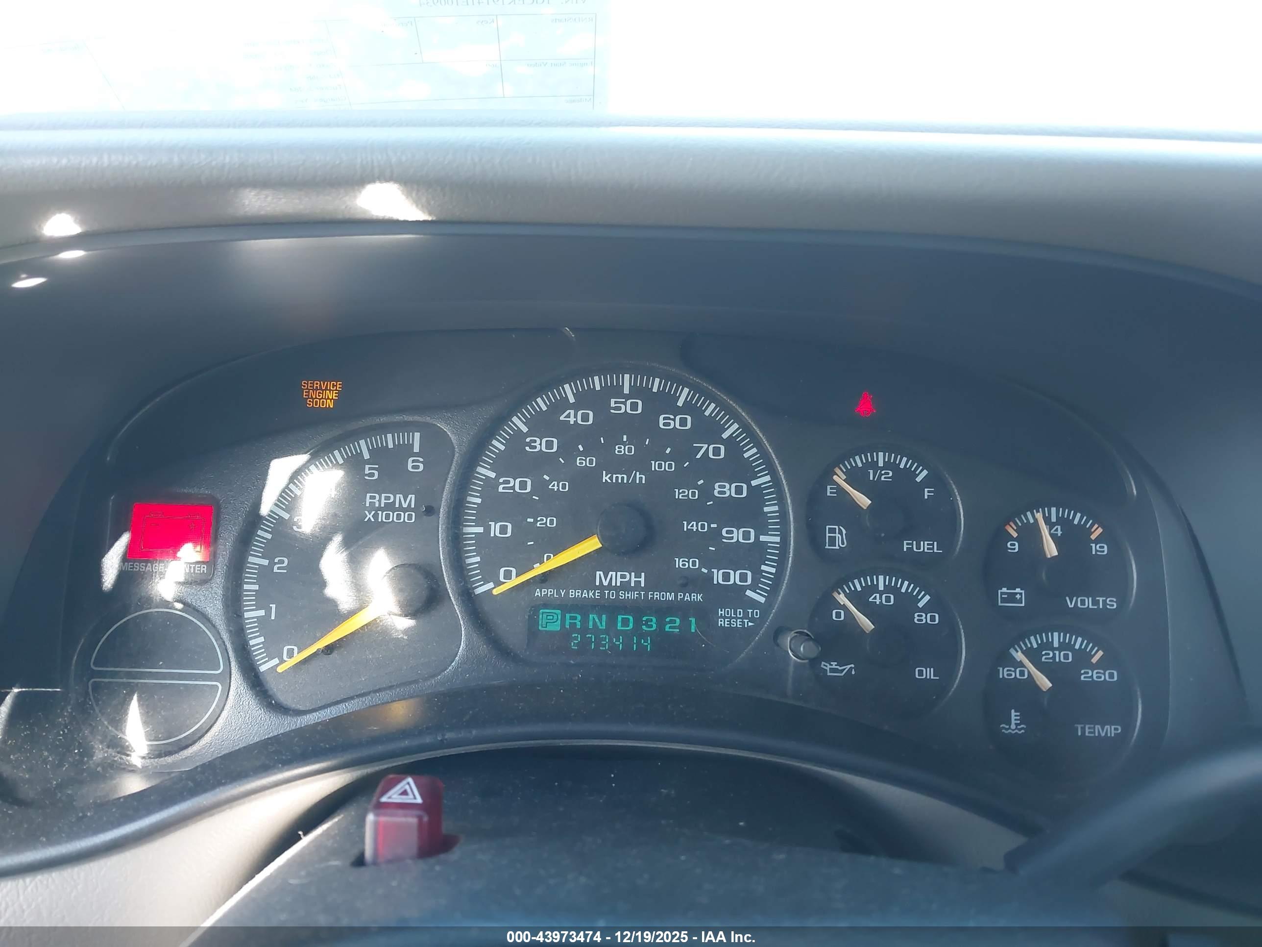 CHEVROLET SILVERADO image 7