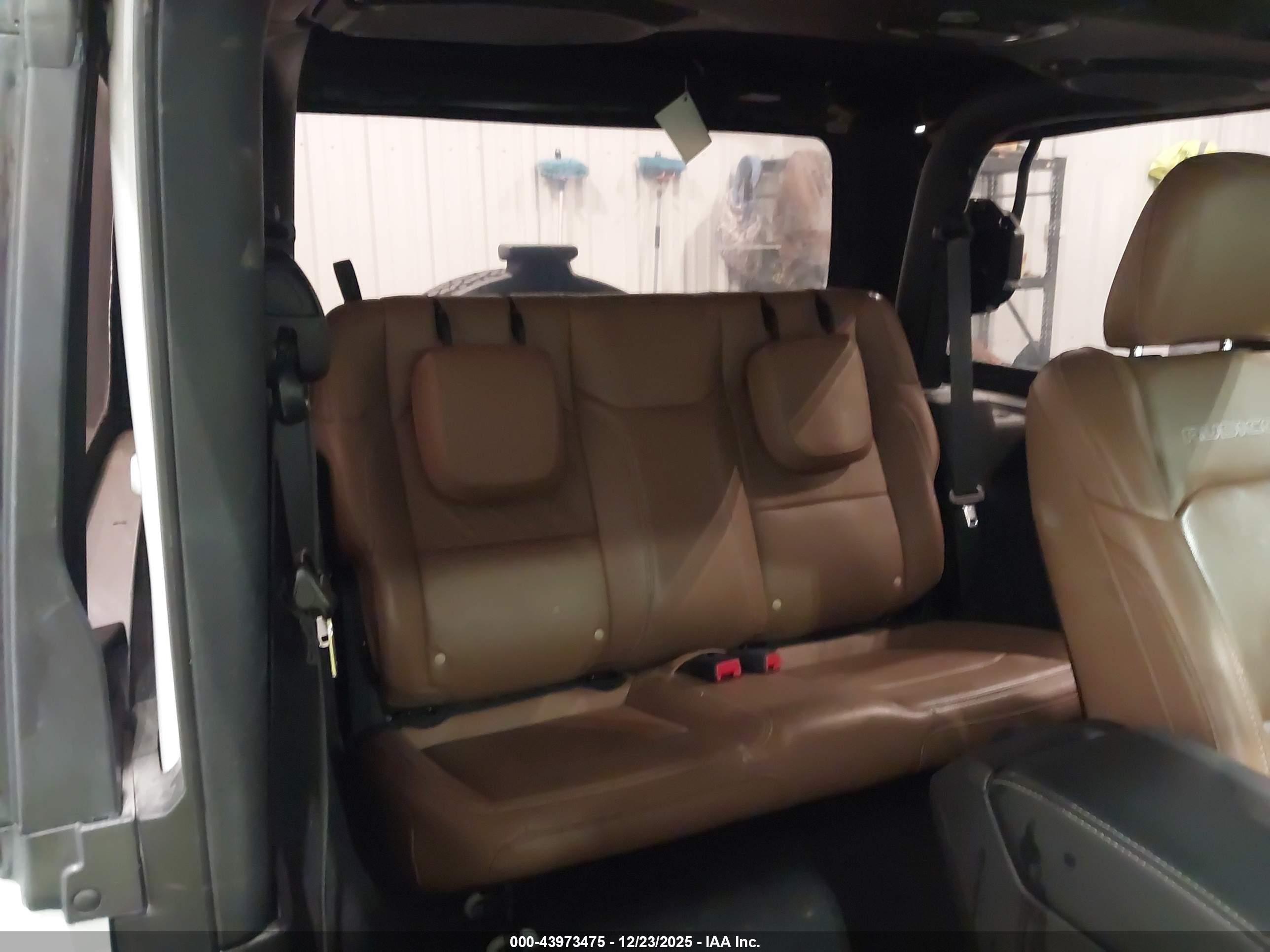 JEEP WRANGLER image 8