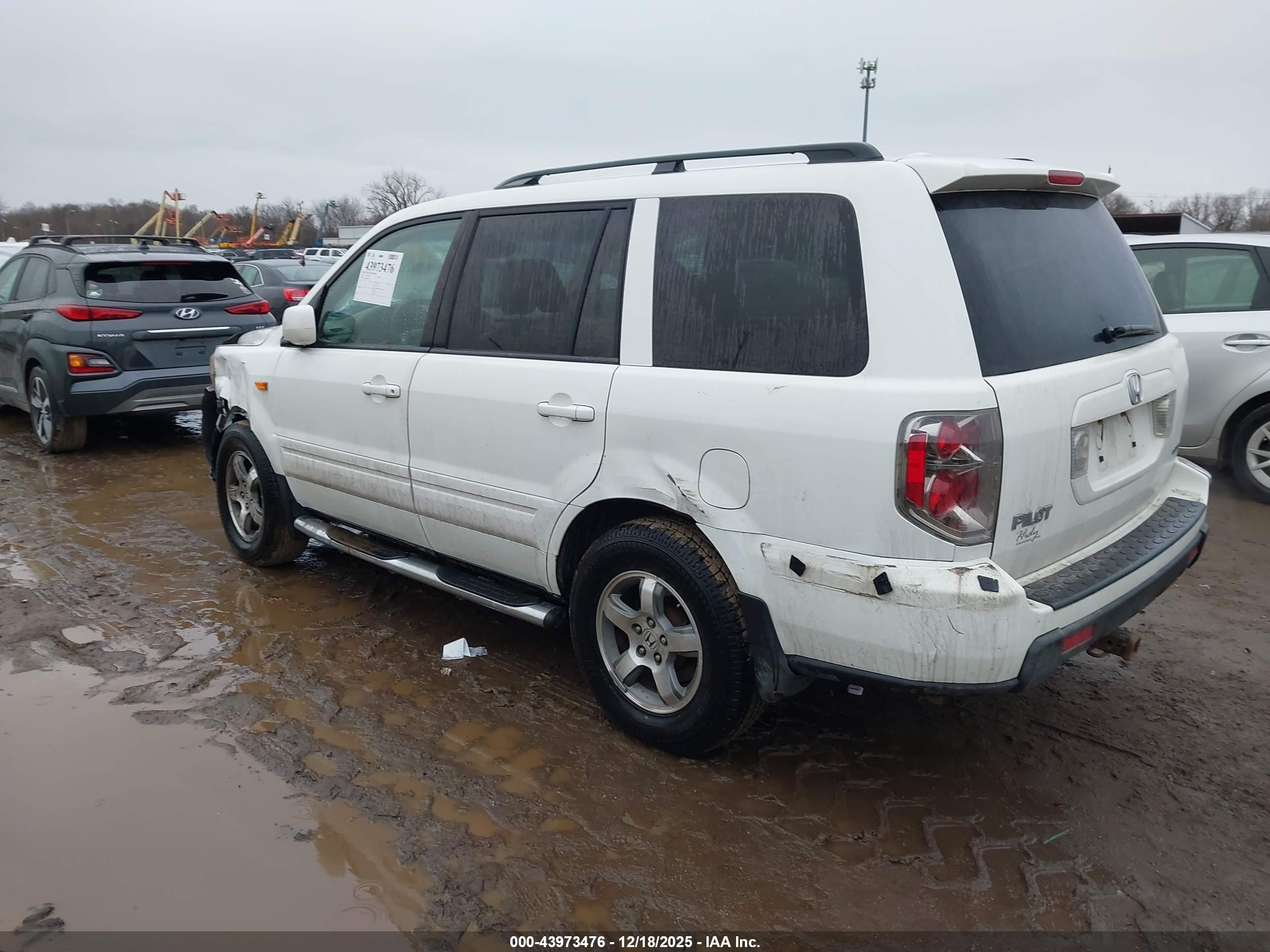HONDA PILOT image 3