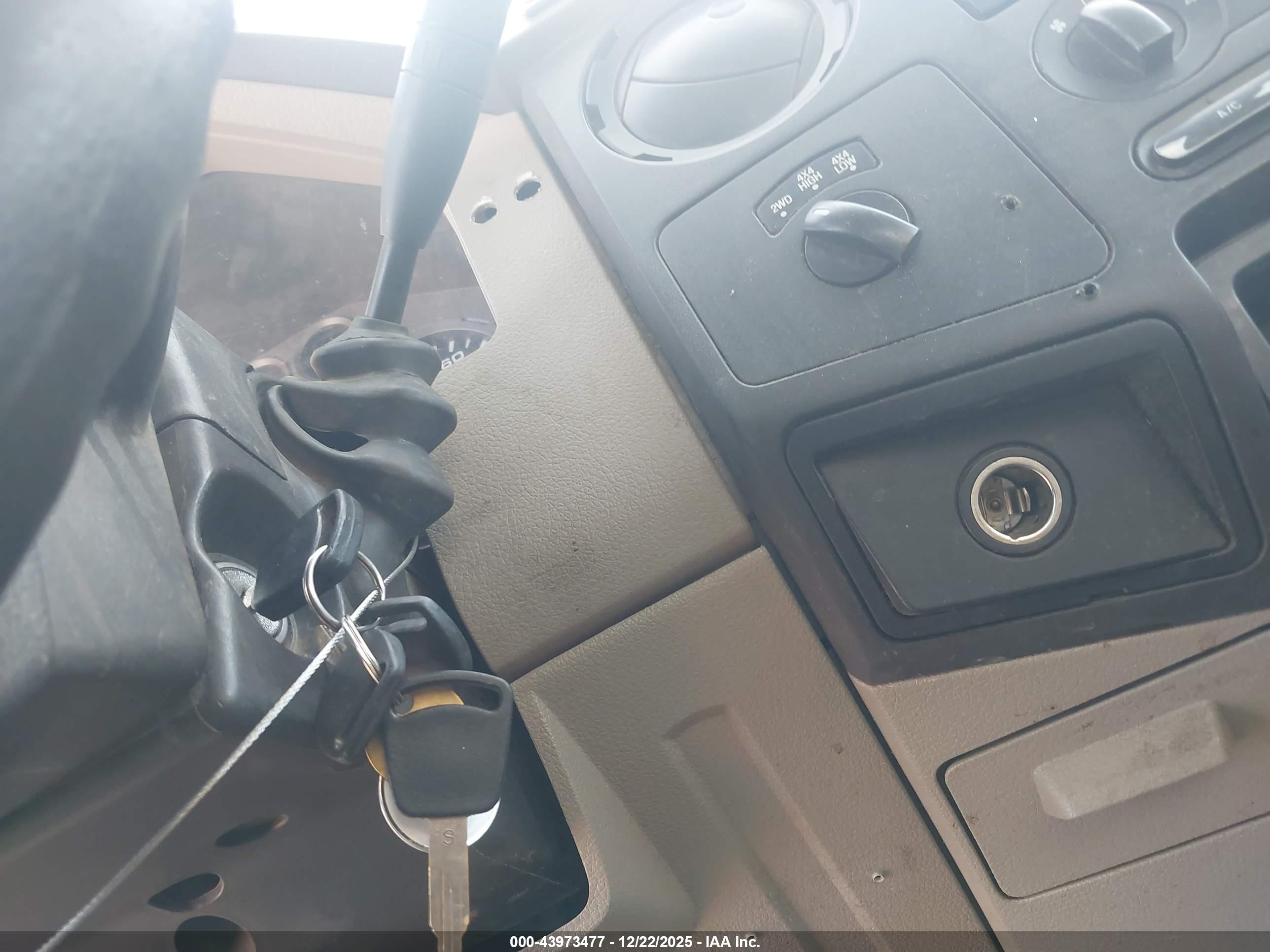 FORD F-250 image 11