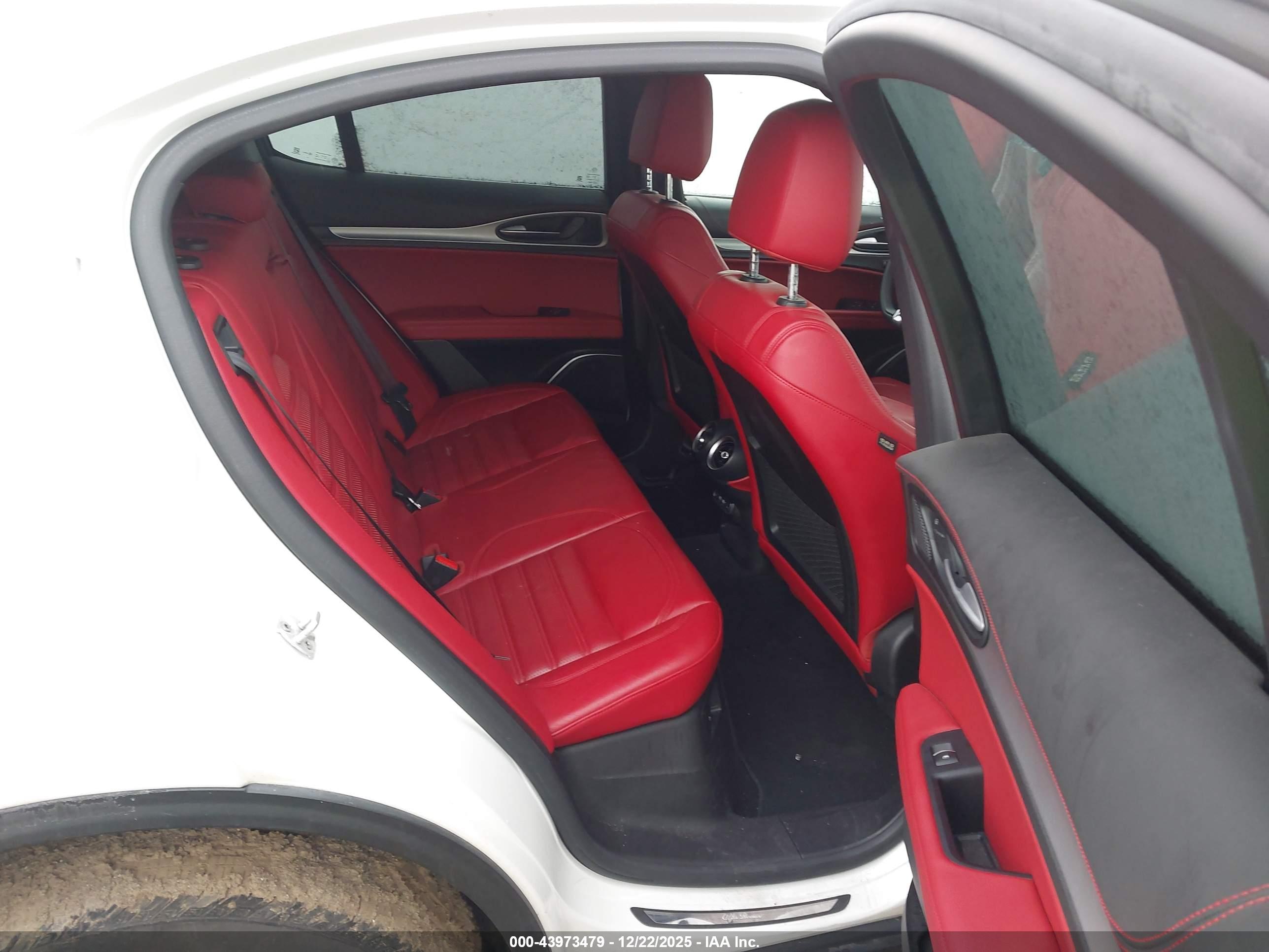ALFA ROMEO image 8