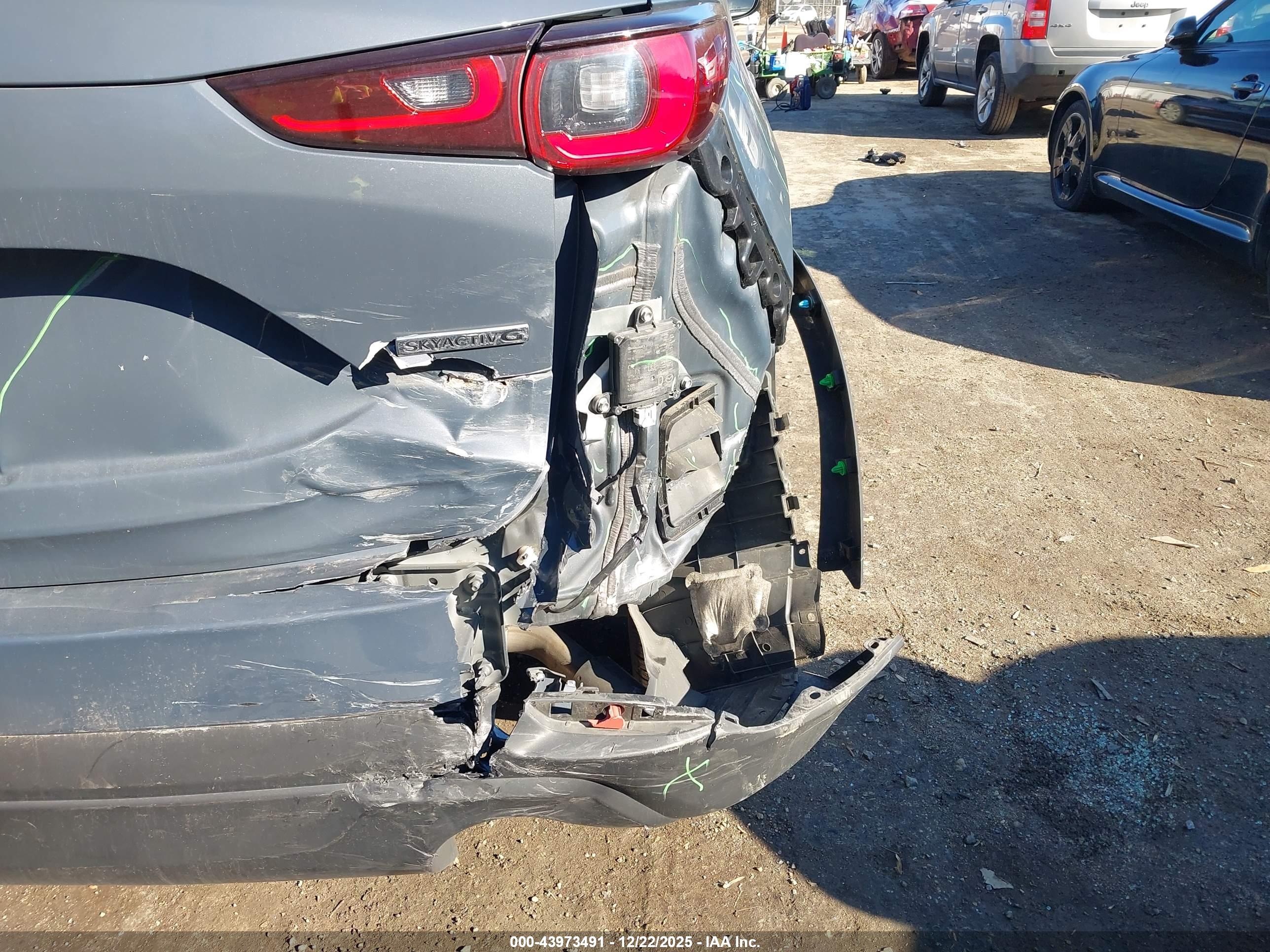MAZDA CX-5 image 6