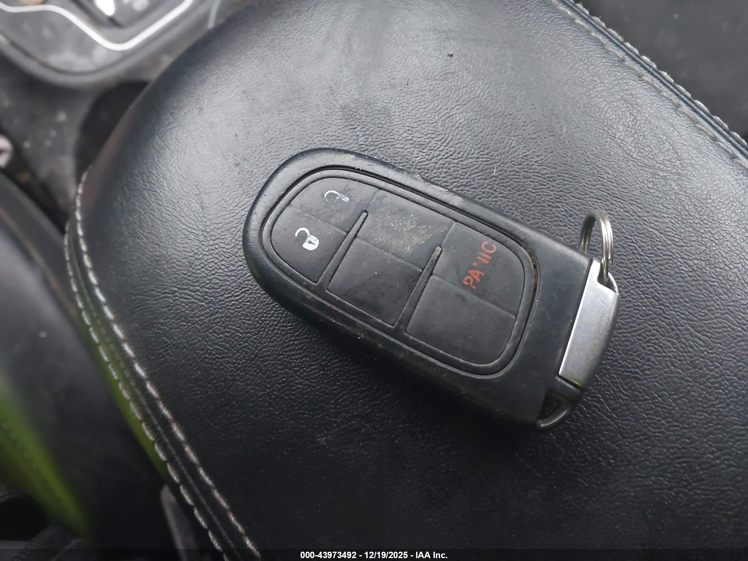 JEEP CHEROKEE image 11
