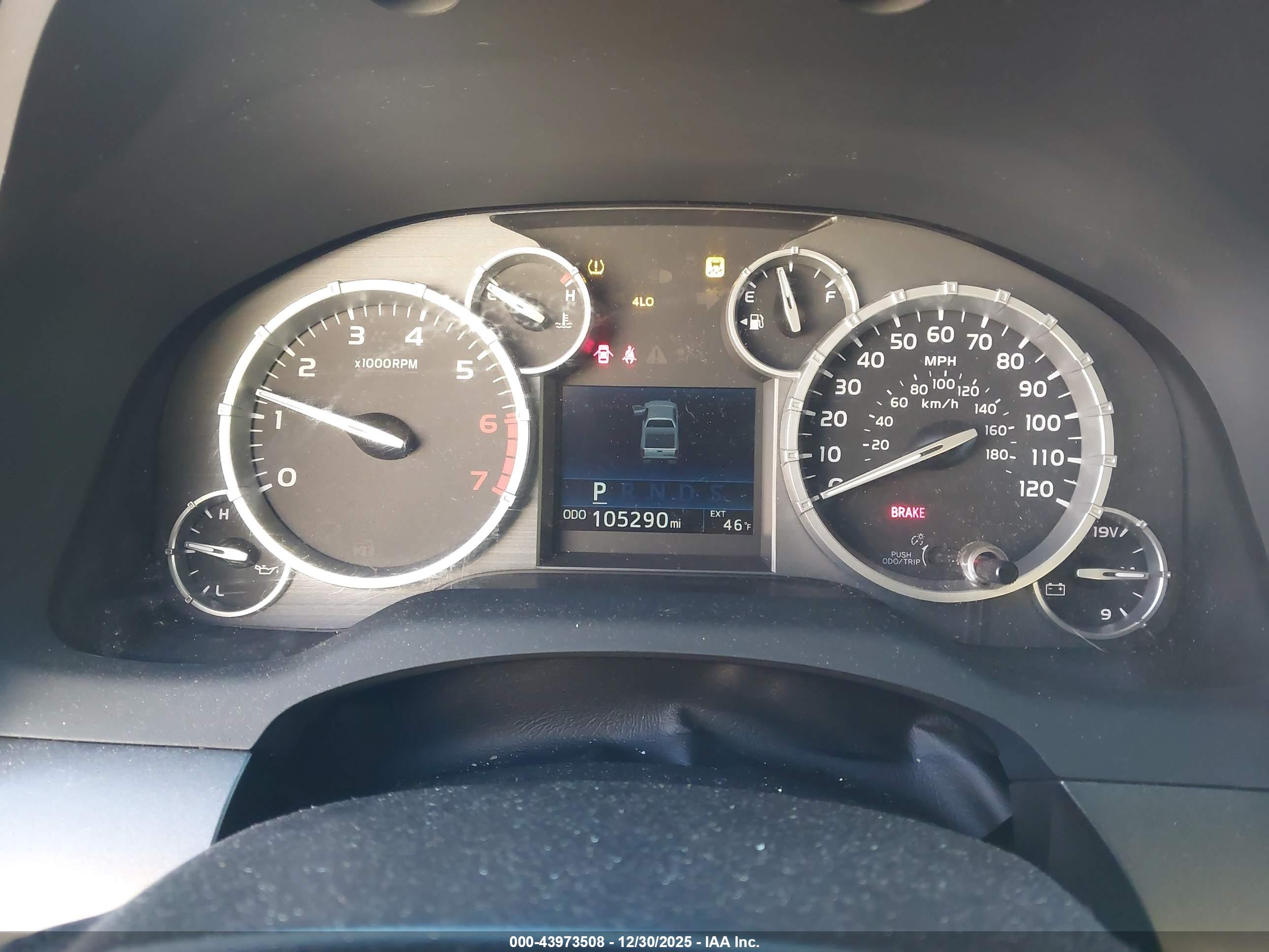 TOYOTA TUNDRA image 7