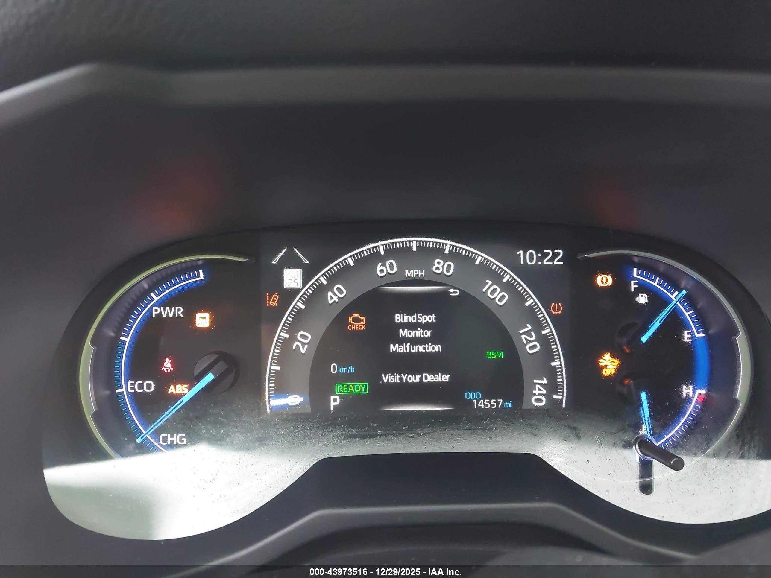 TOYOTA RAV4 image 7