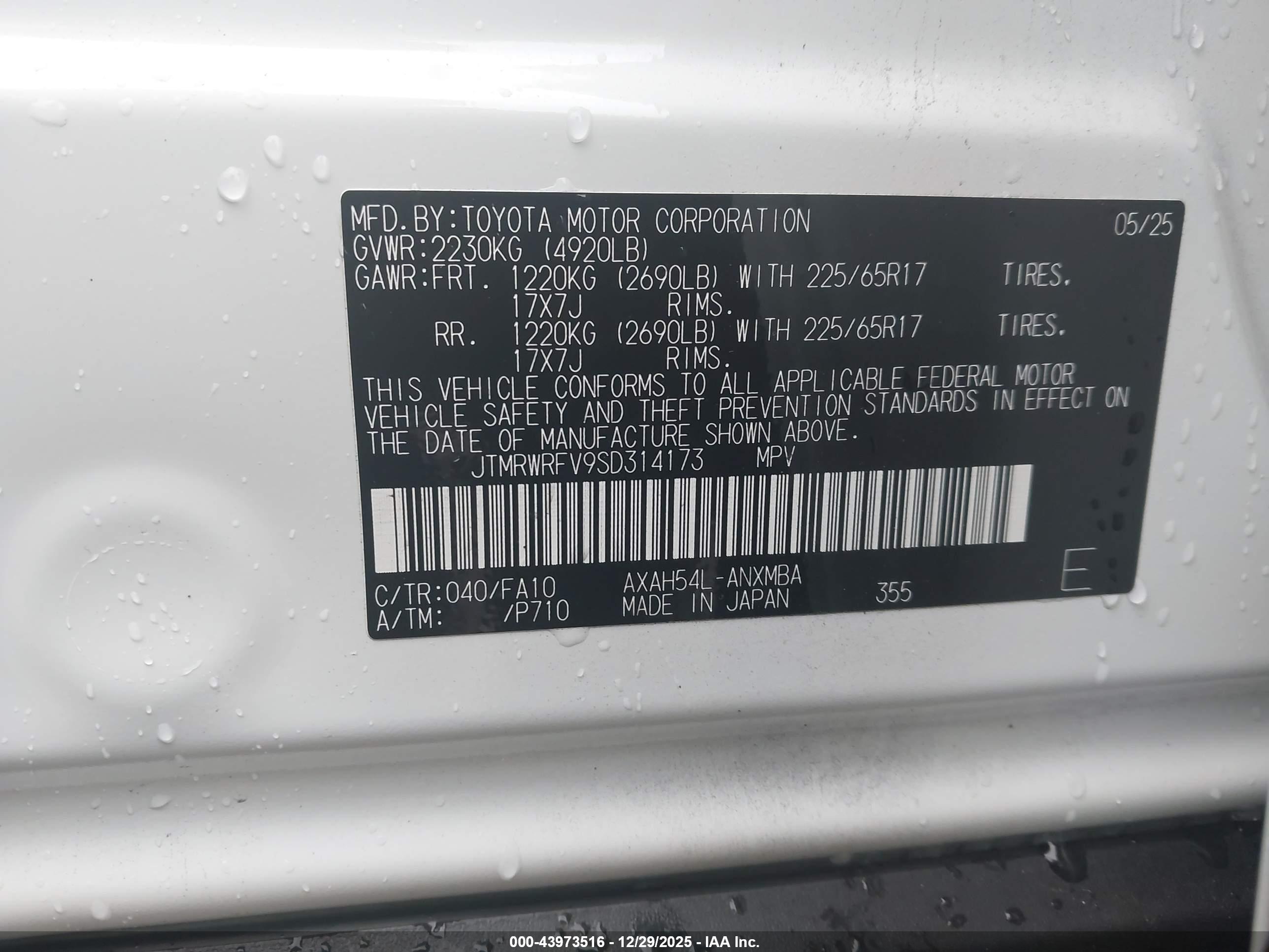 TOYOTA RAV4 image 9