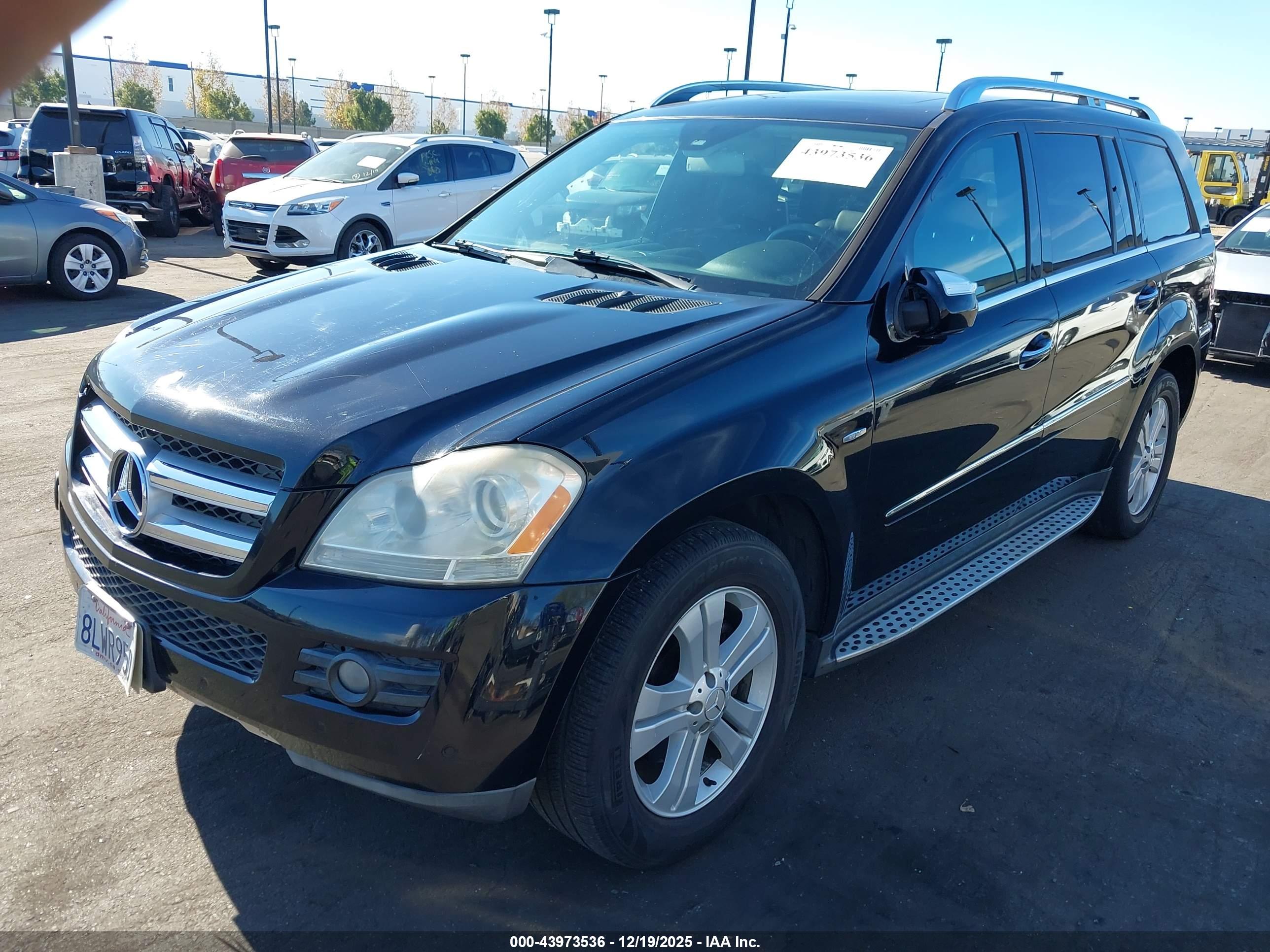 MERCEDES-BENZ GL image 2