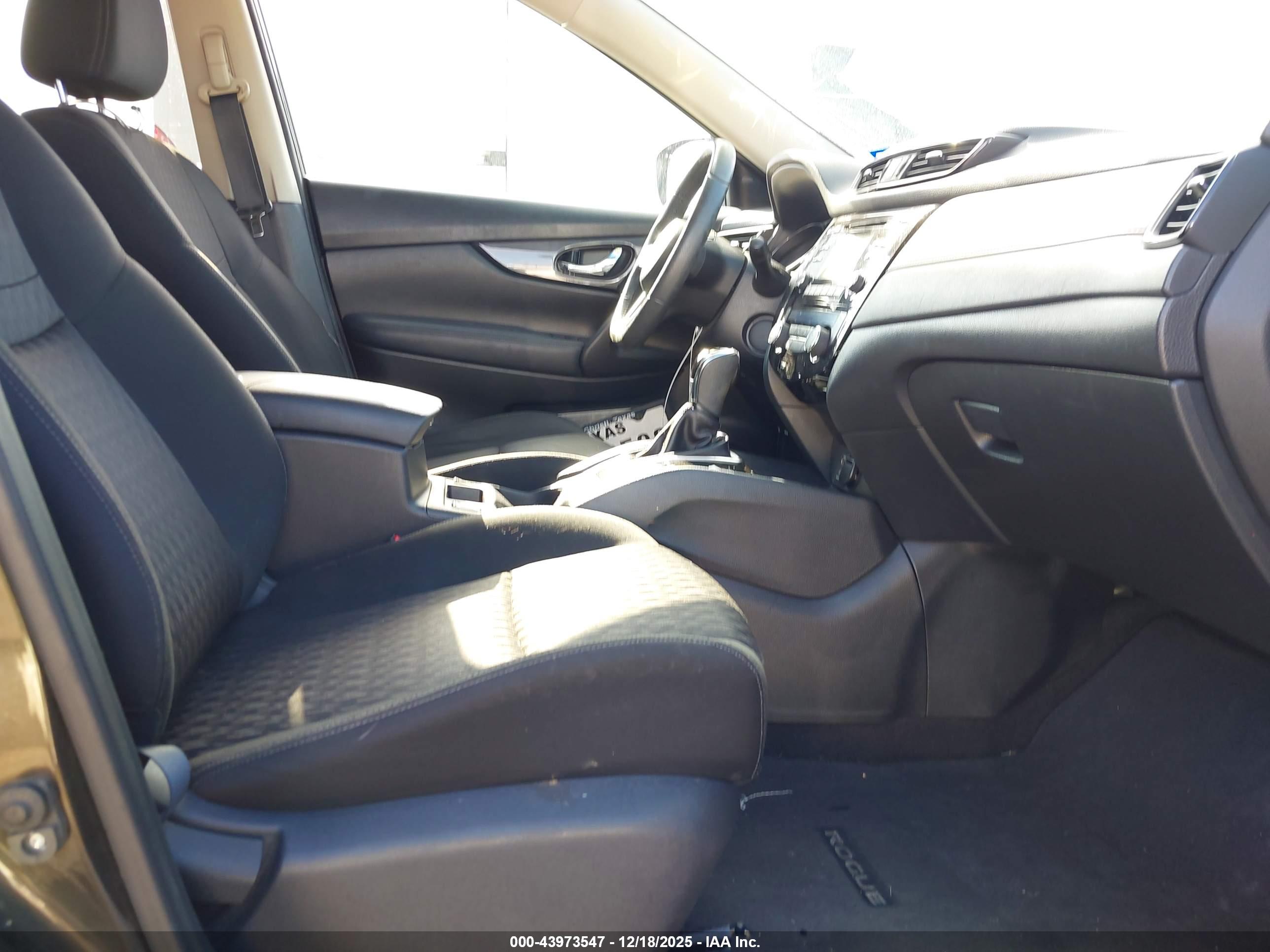 NISSAN ROGUE image 5