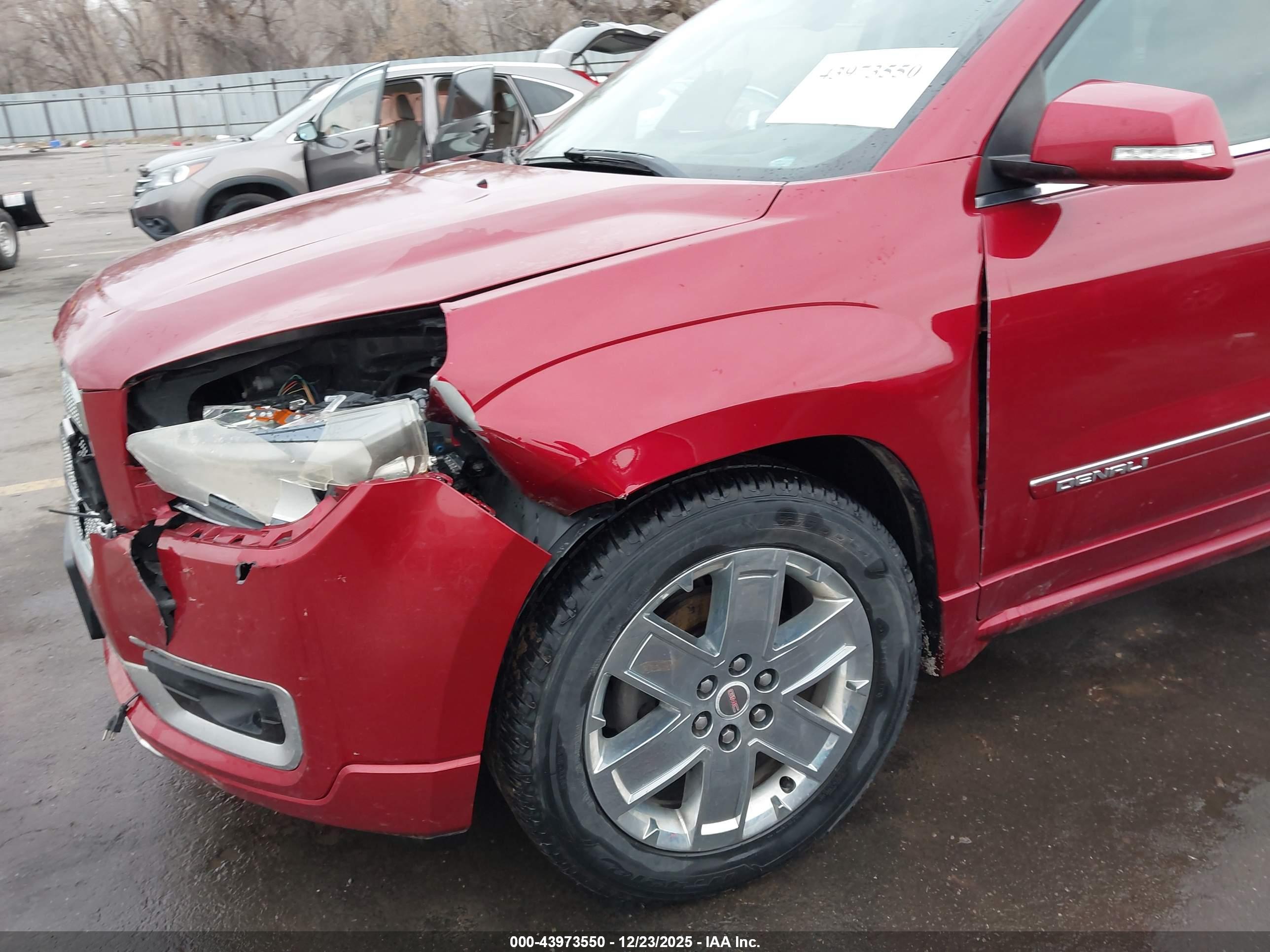 GMC ACADIA image 6