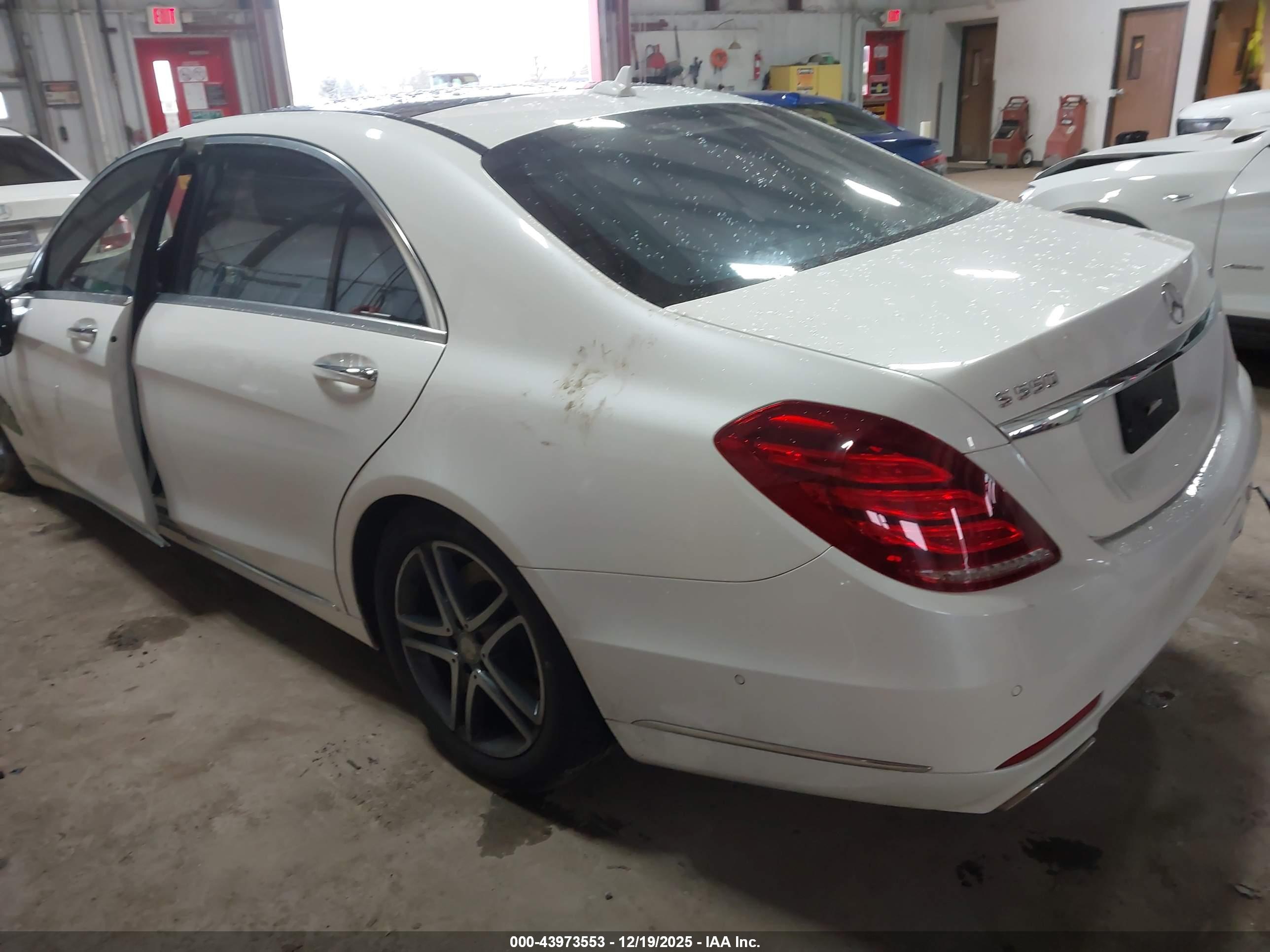 MERCEDES-BENZ S image 3