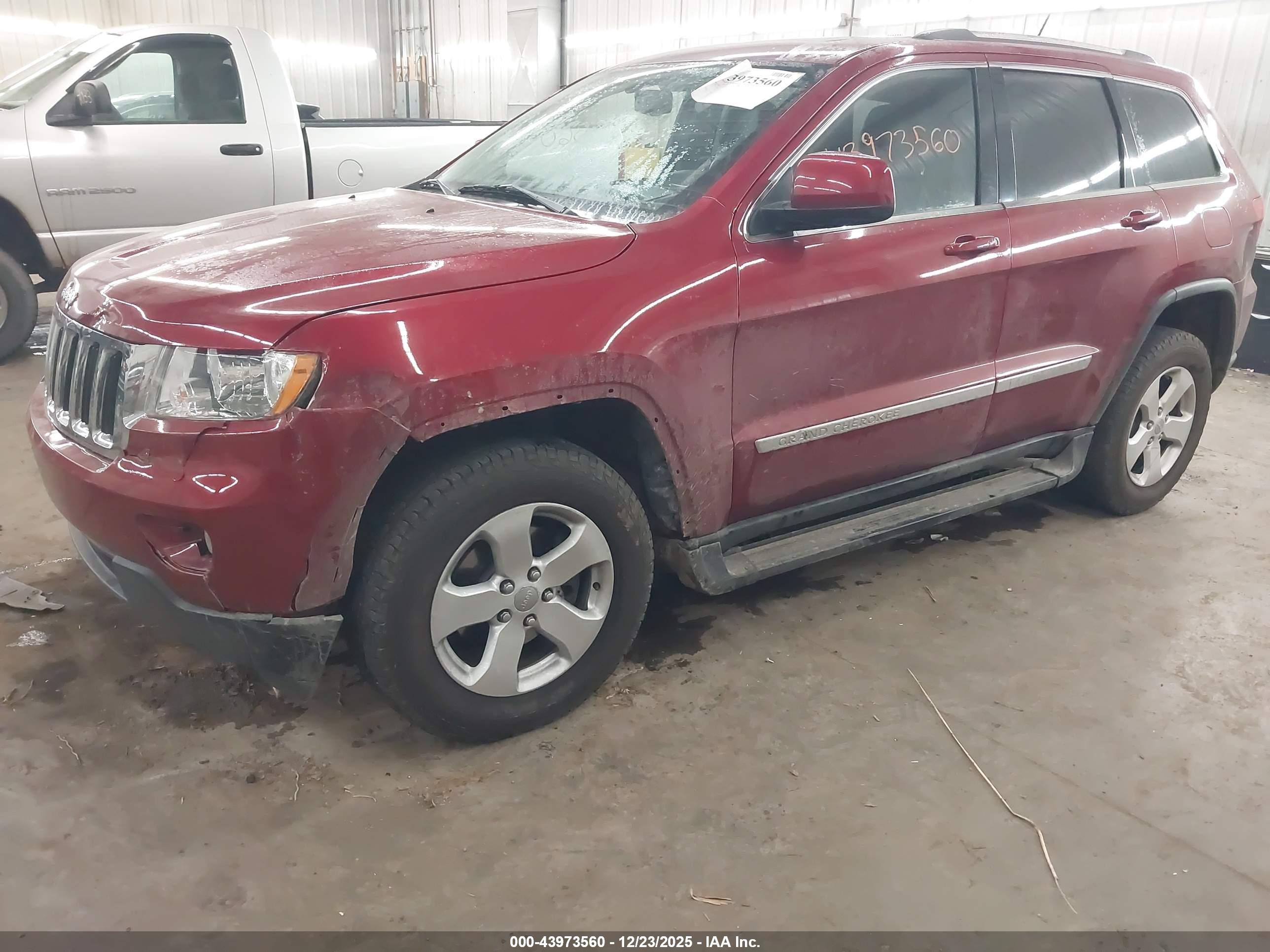 JEEP GRAND image 2