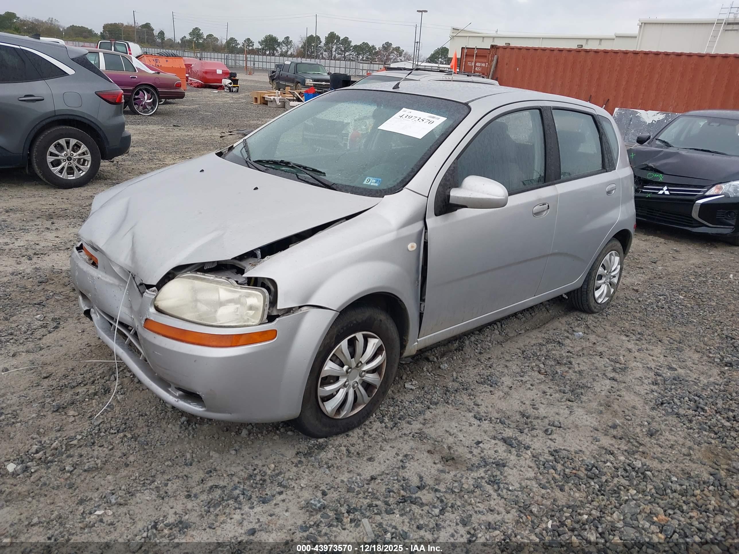 CHEVROLET AVEO image 2