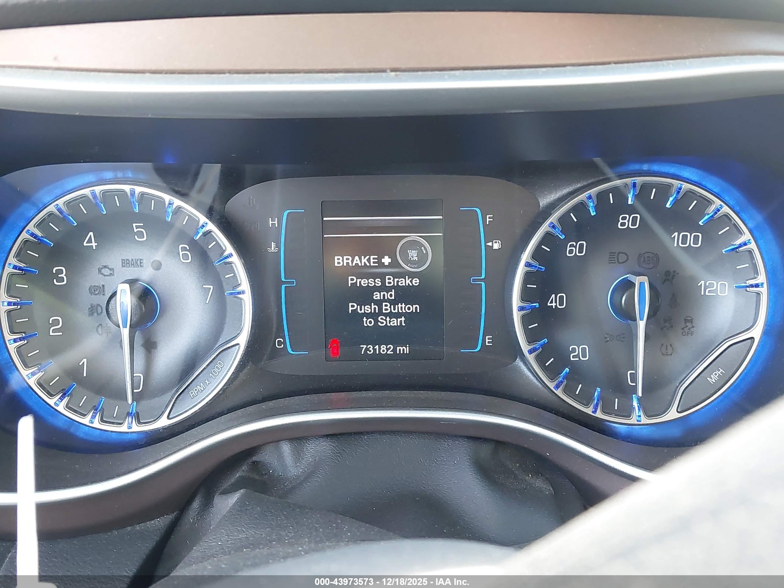 CHRYSLER PACIFICA image 7