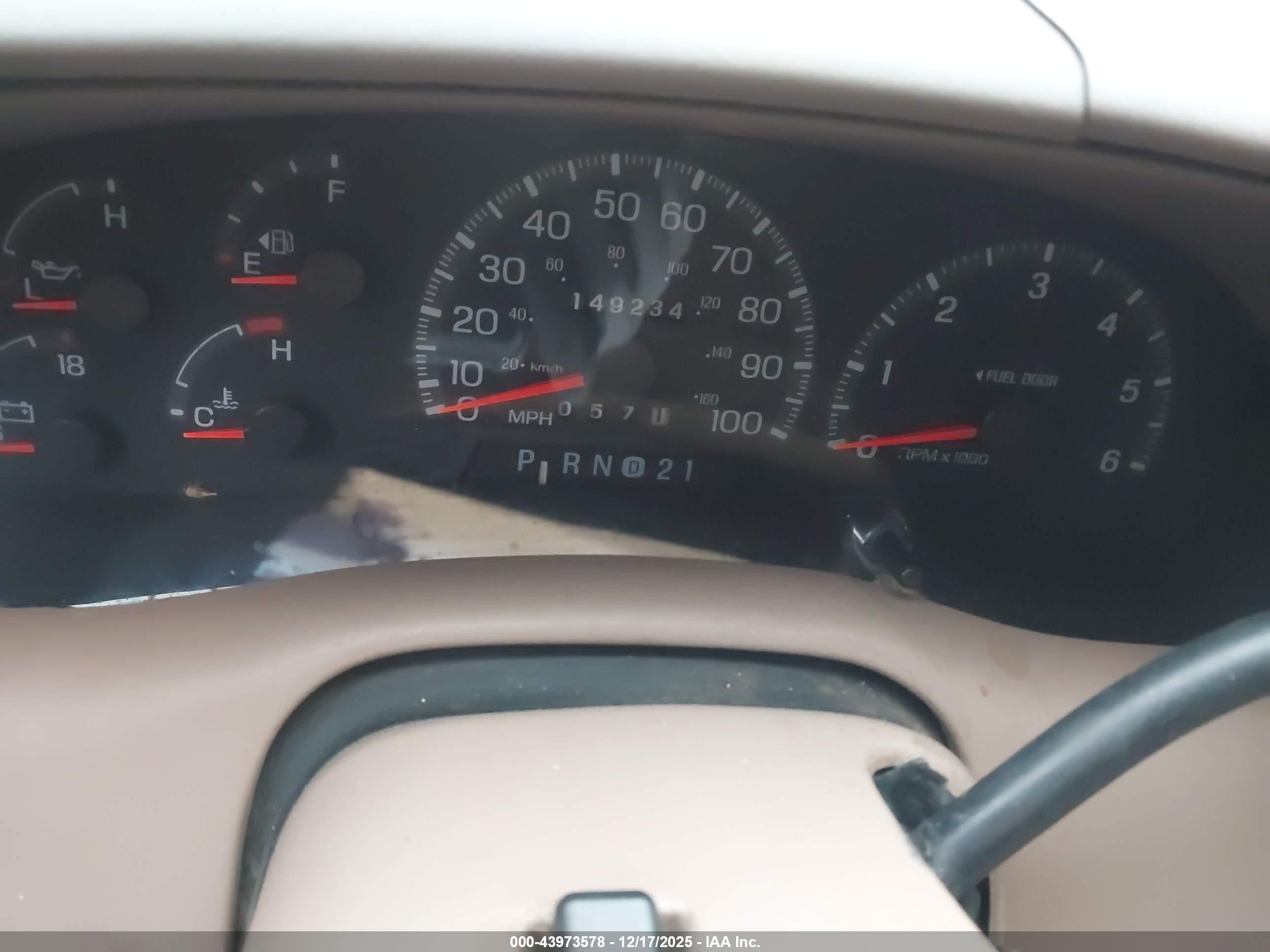 FORD EXPEDITION image 7