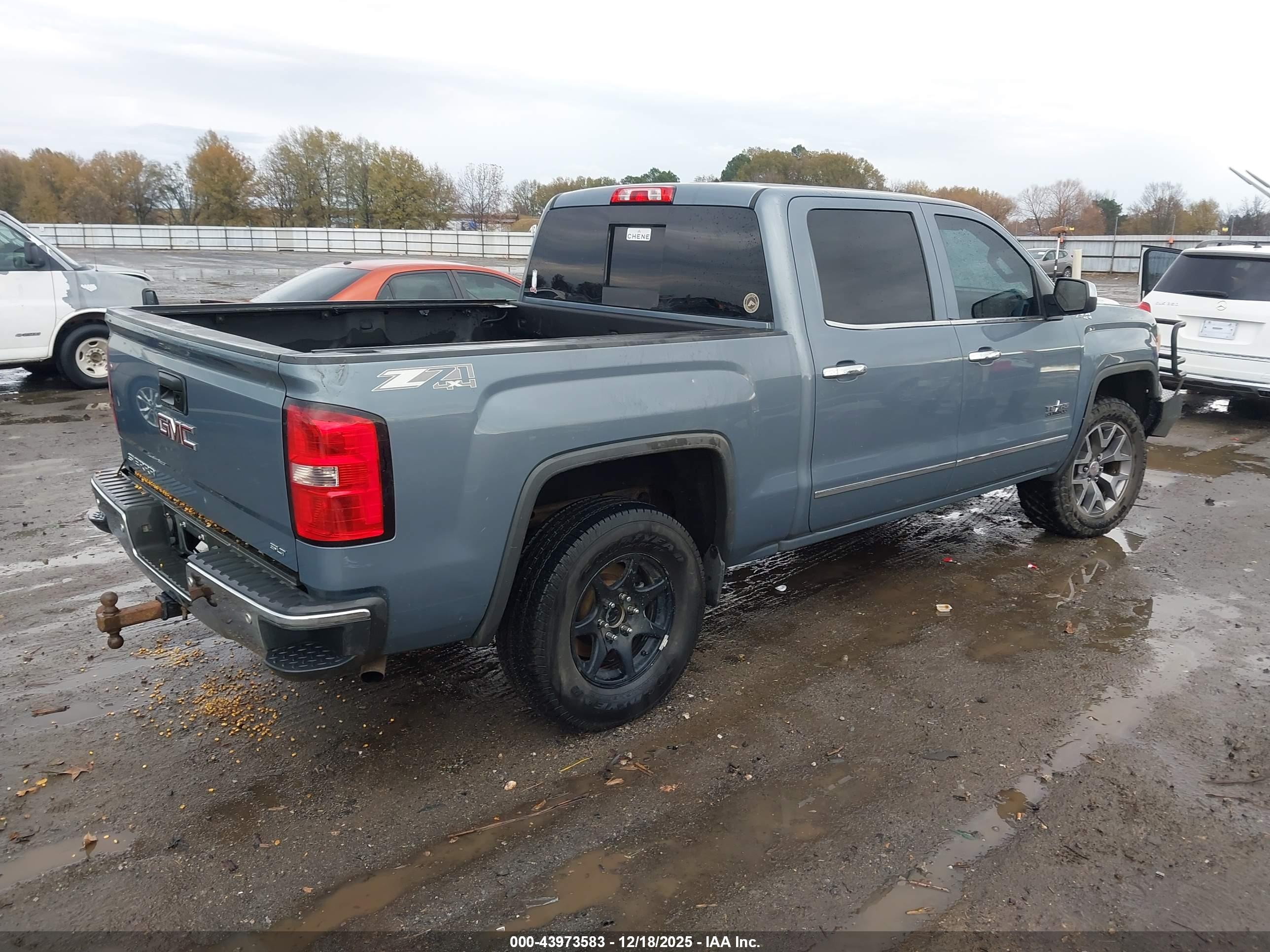 GMC SIERRA image 4