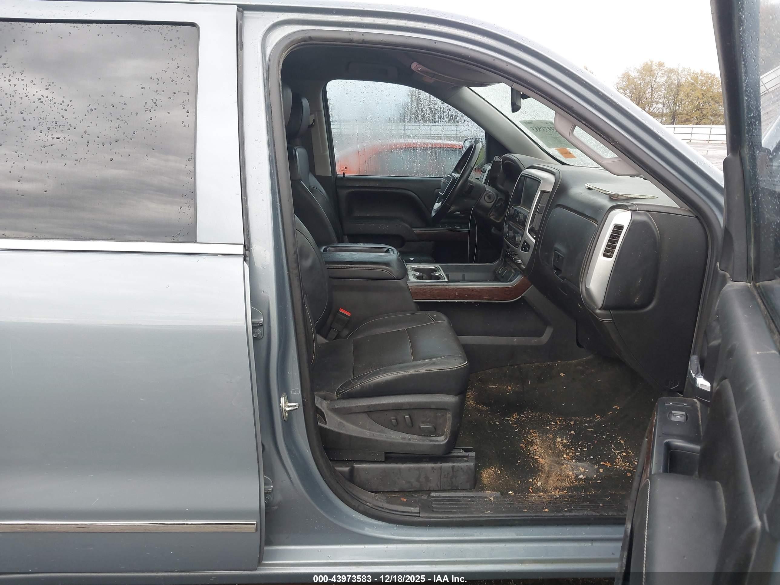 GMC SIERRA image 5