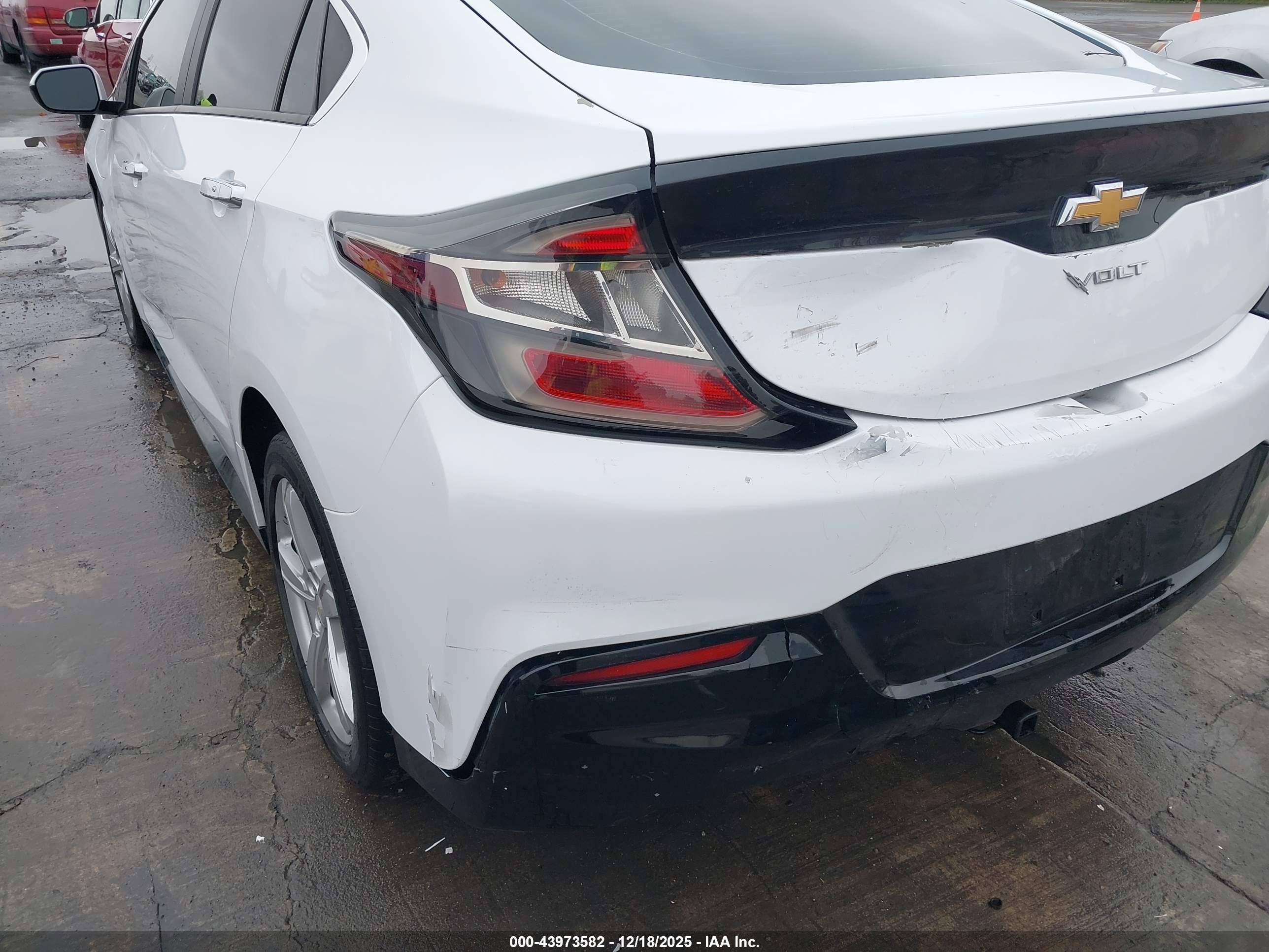 CHEVROLET VOLT image 6