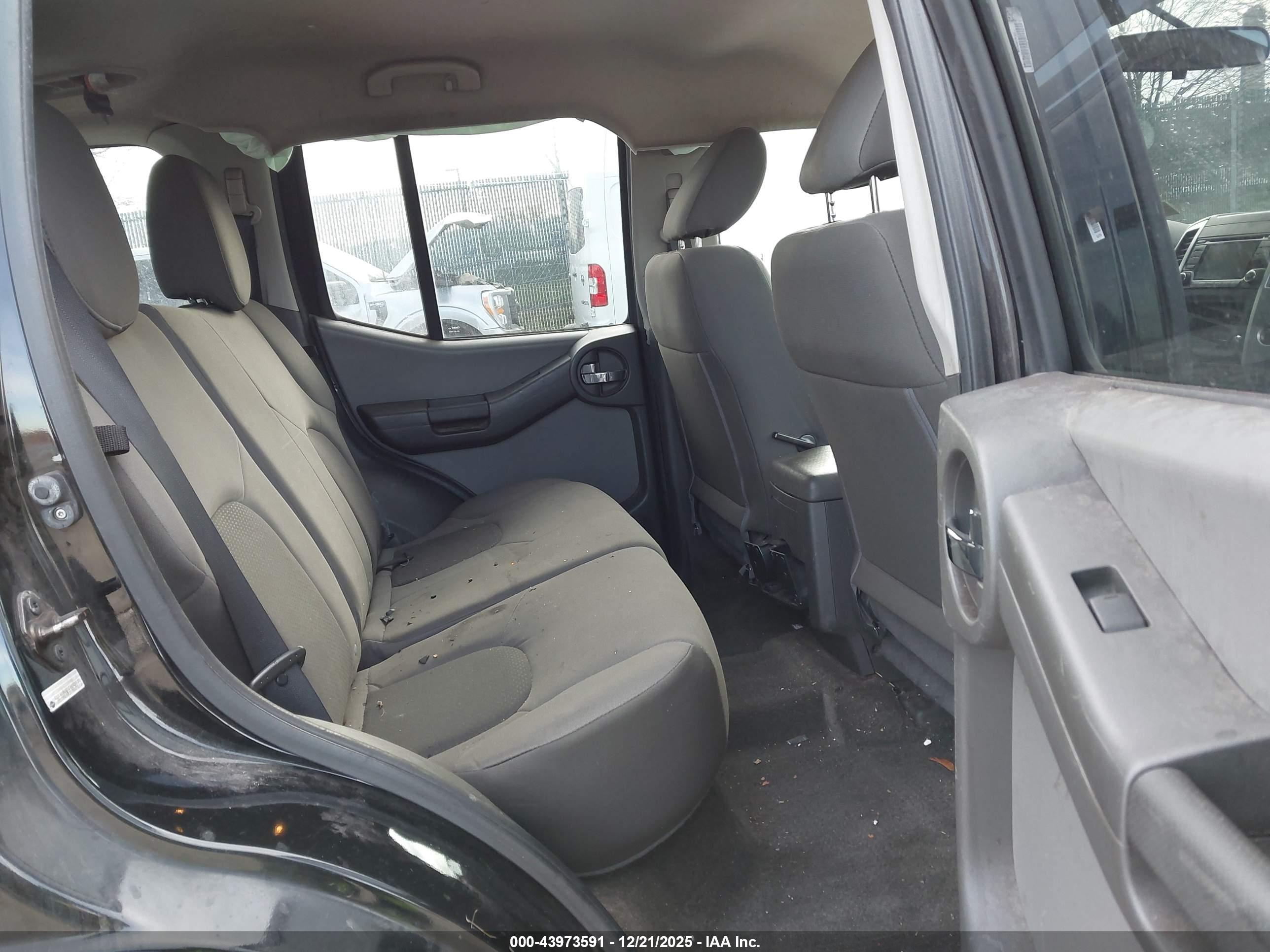 NISSAN XTERRA image 8