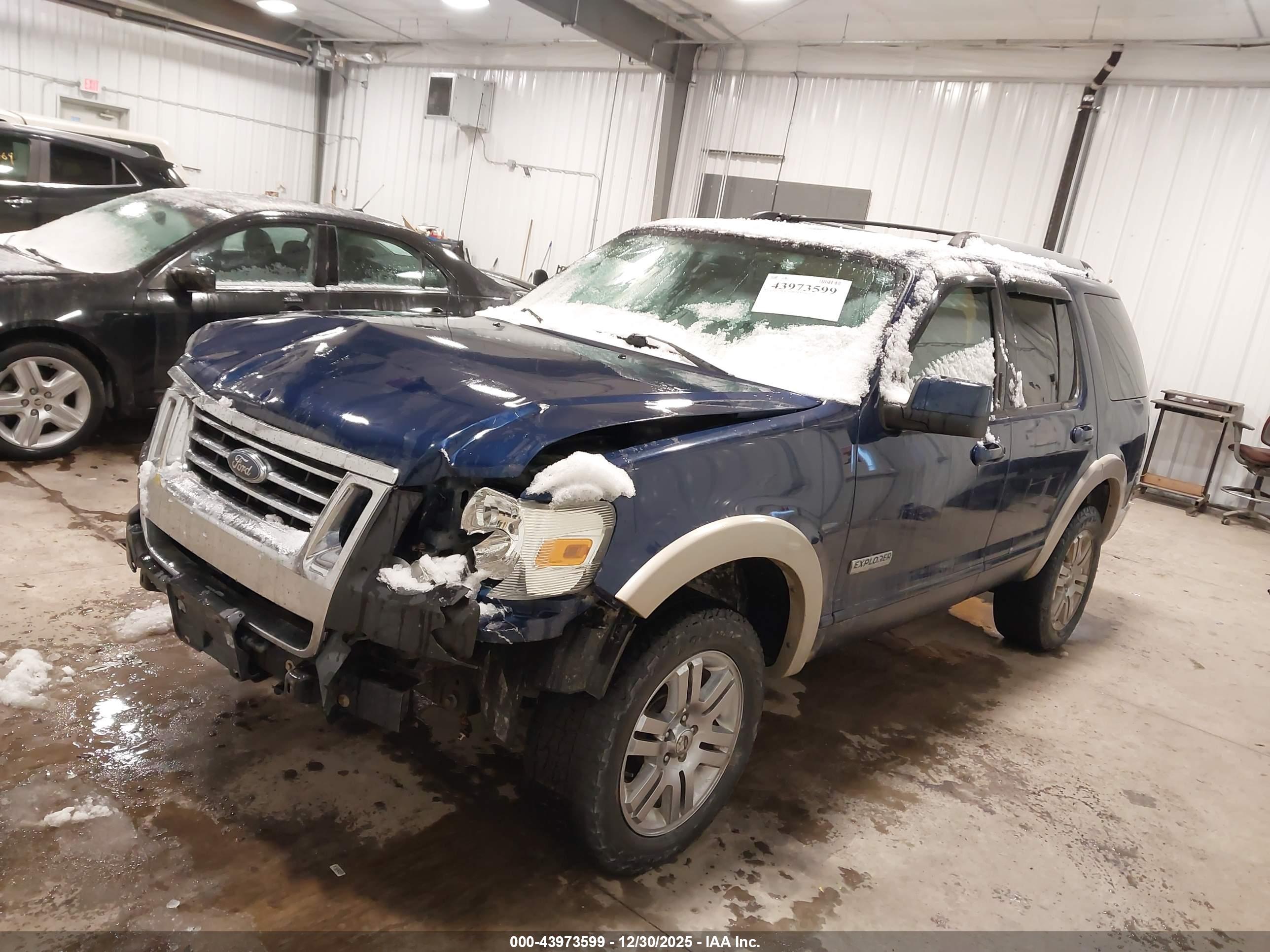 FORD EXPLORER image 2