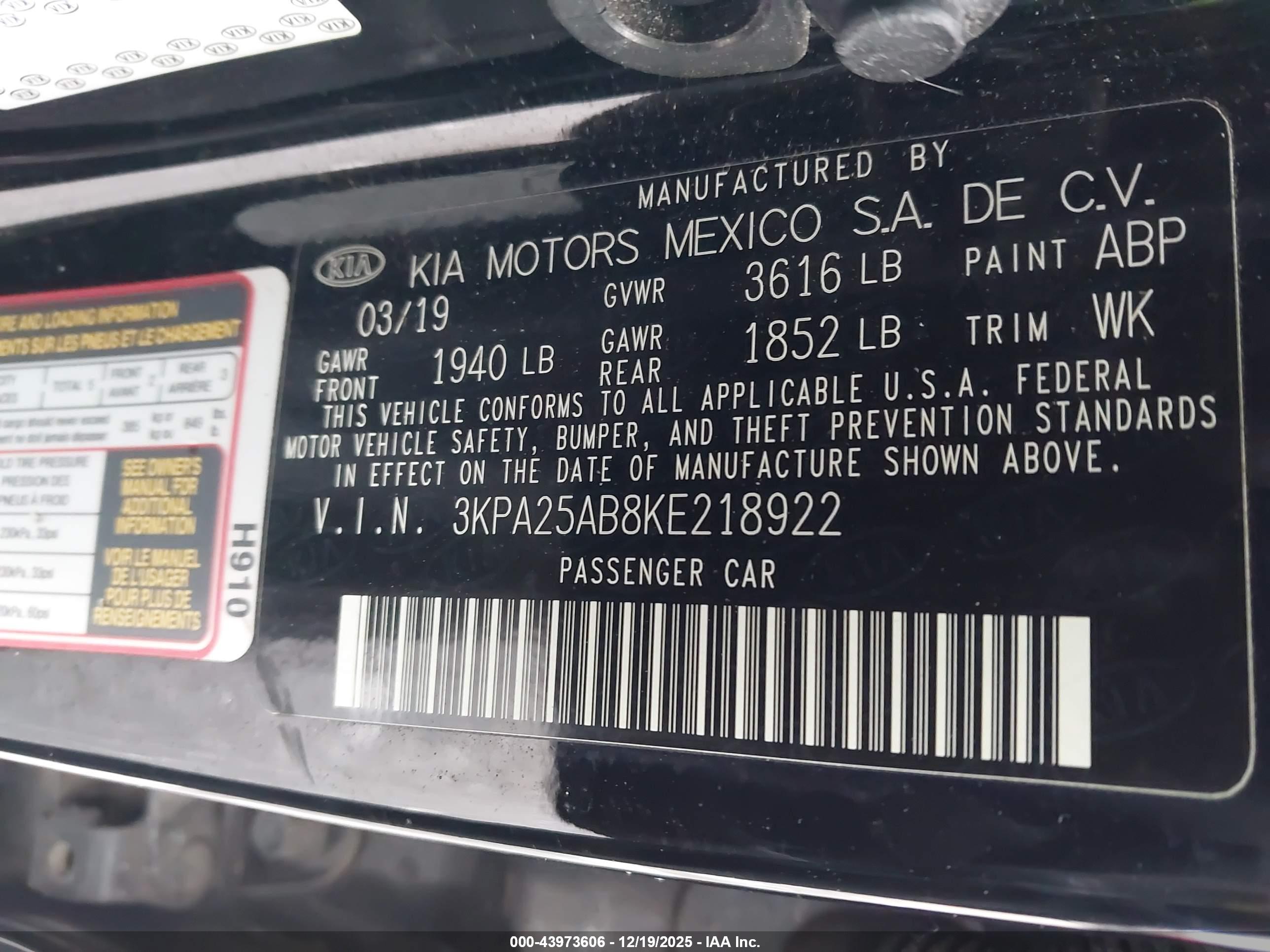 KIA RIO image 9