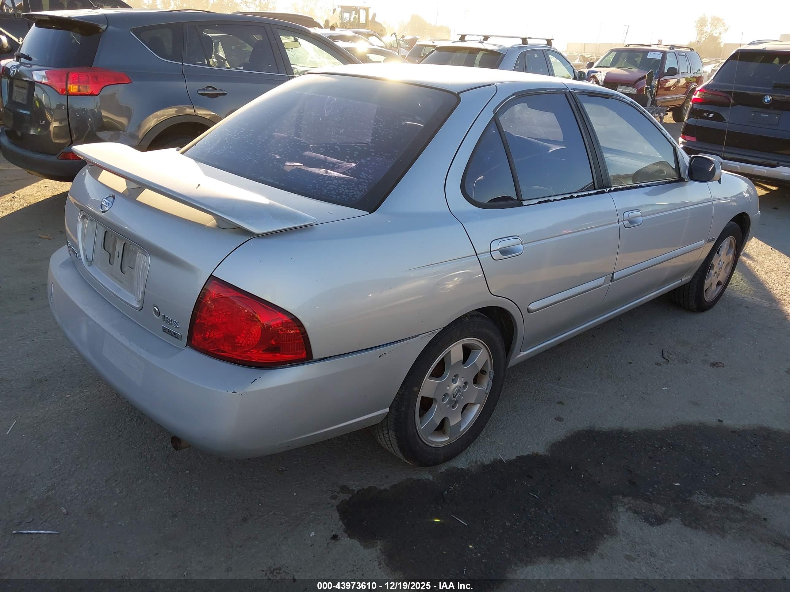 NISSAN SENTRA image 4