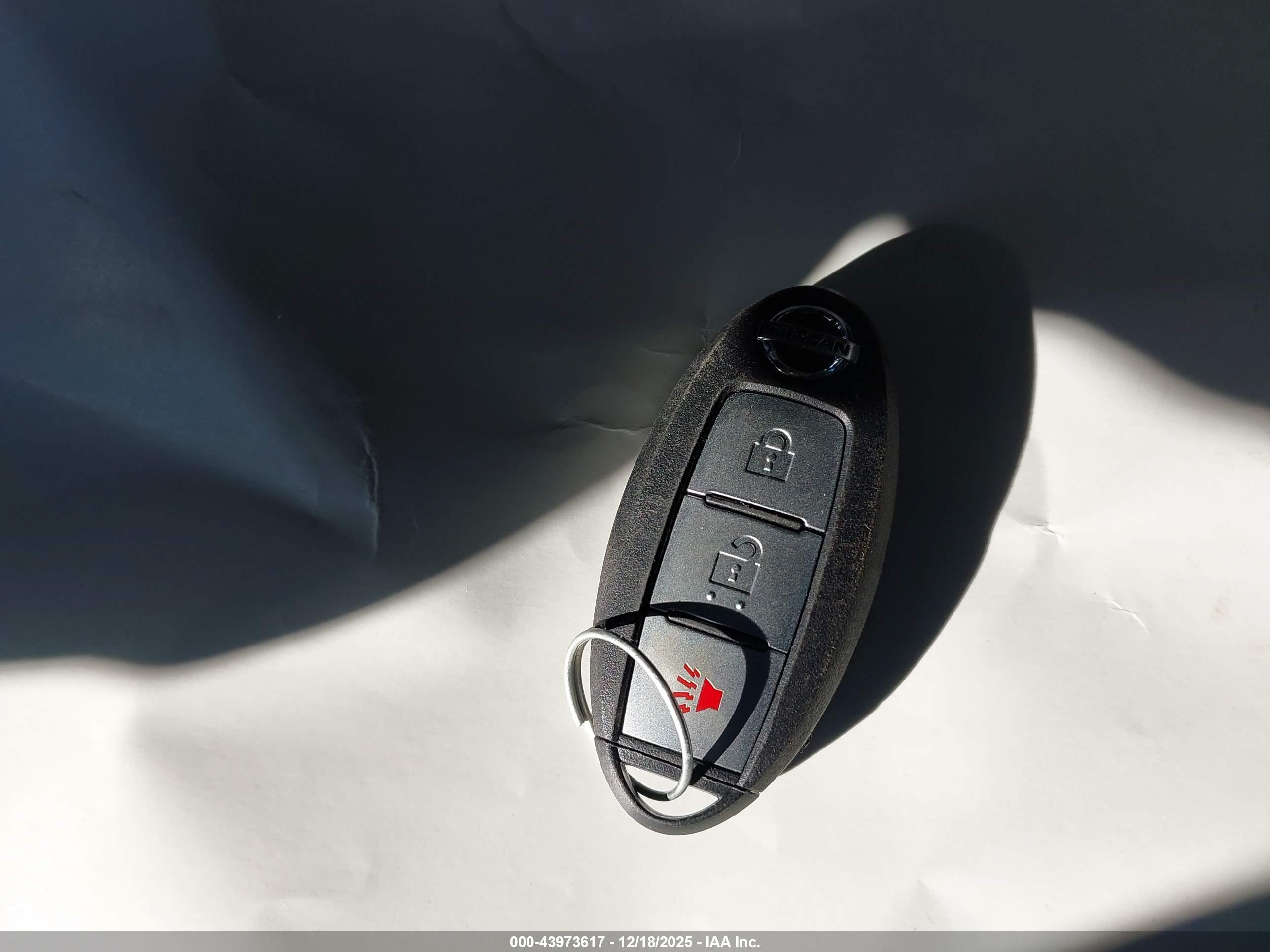 NISSAN ROGUE image 11