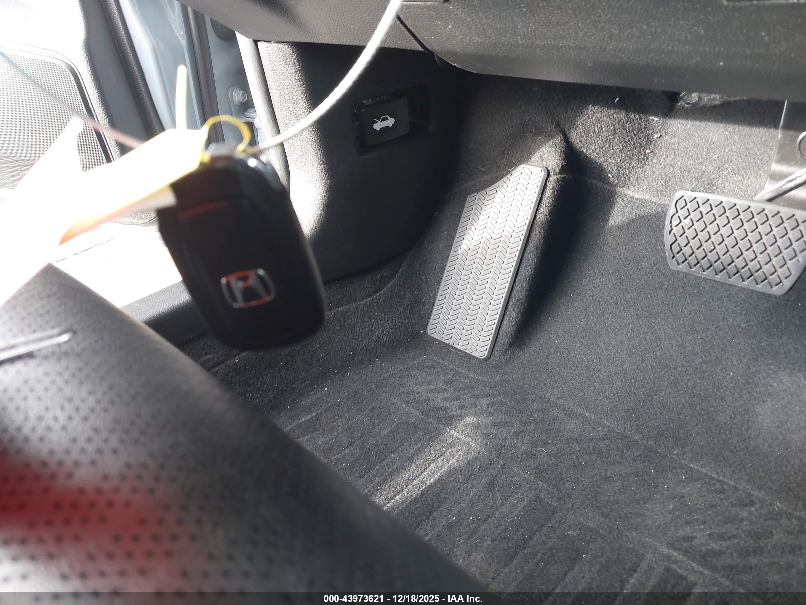 HONDA CIVIC image 11