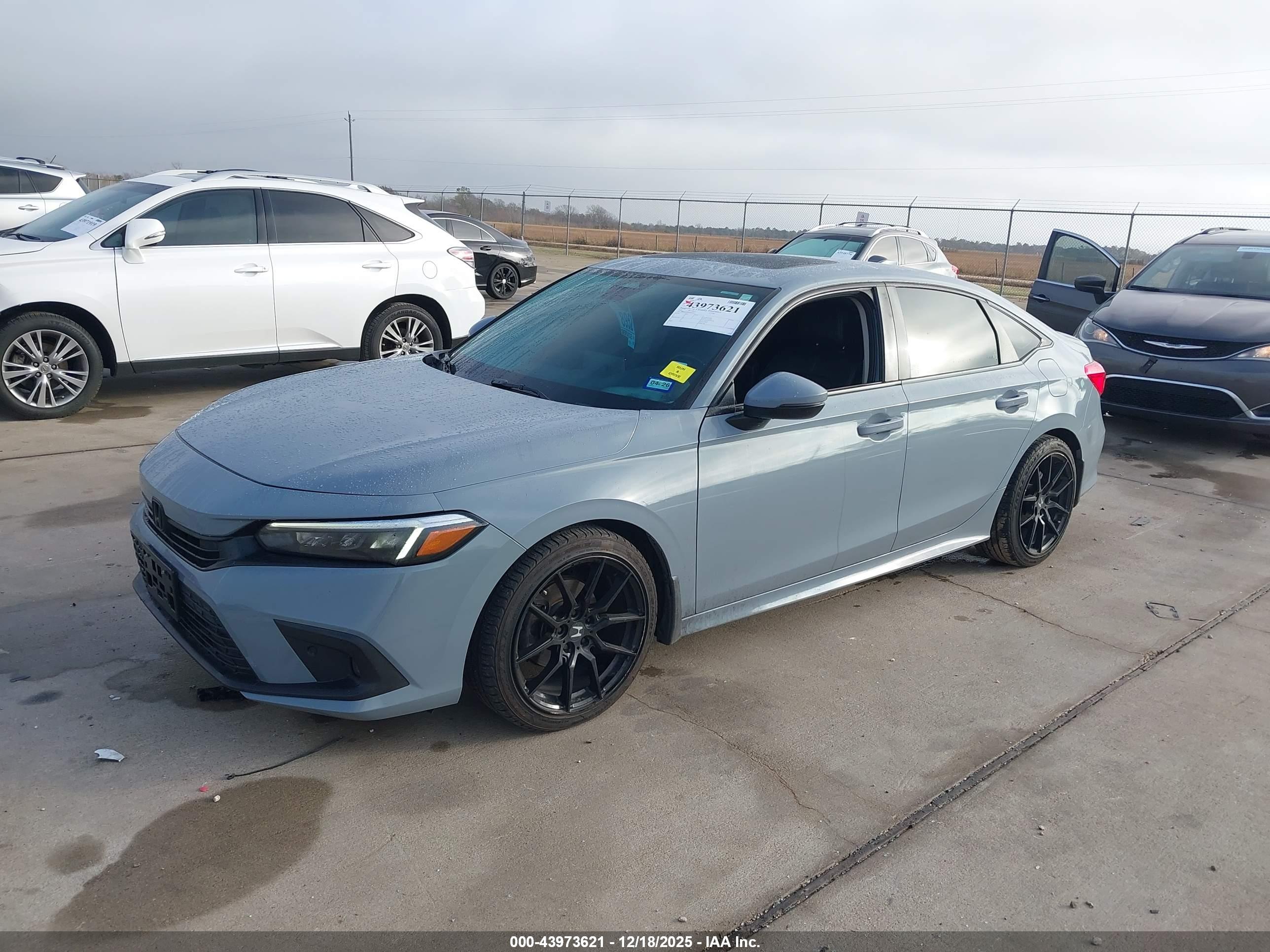 HONDA CIVIC image 2