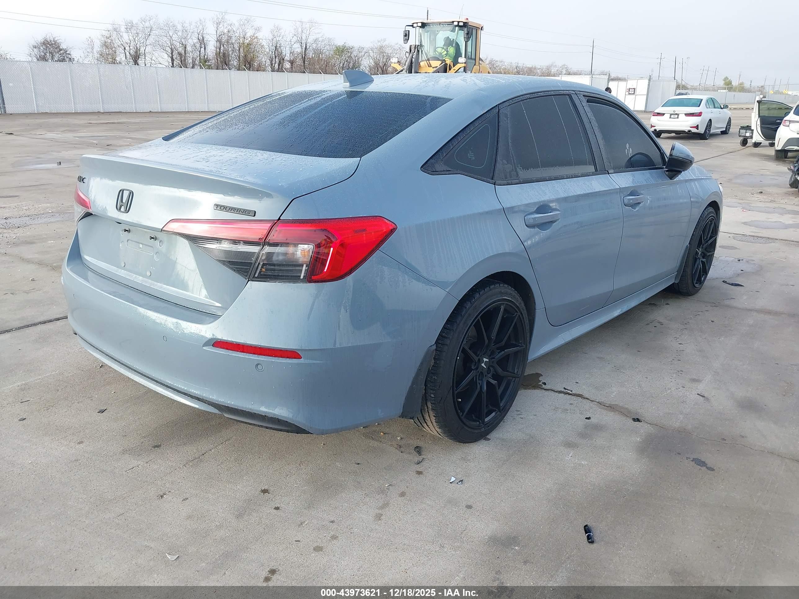 HONDA CIVIC image 4