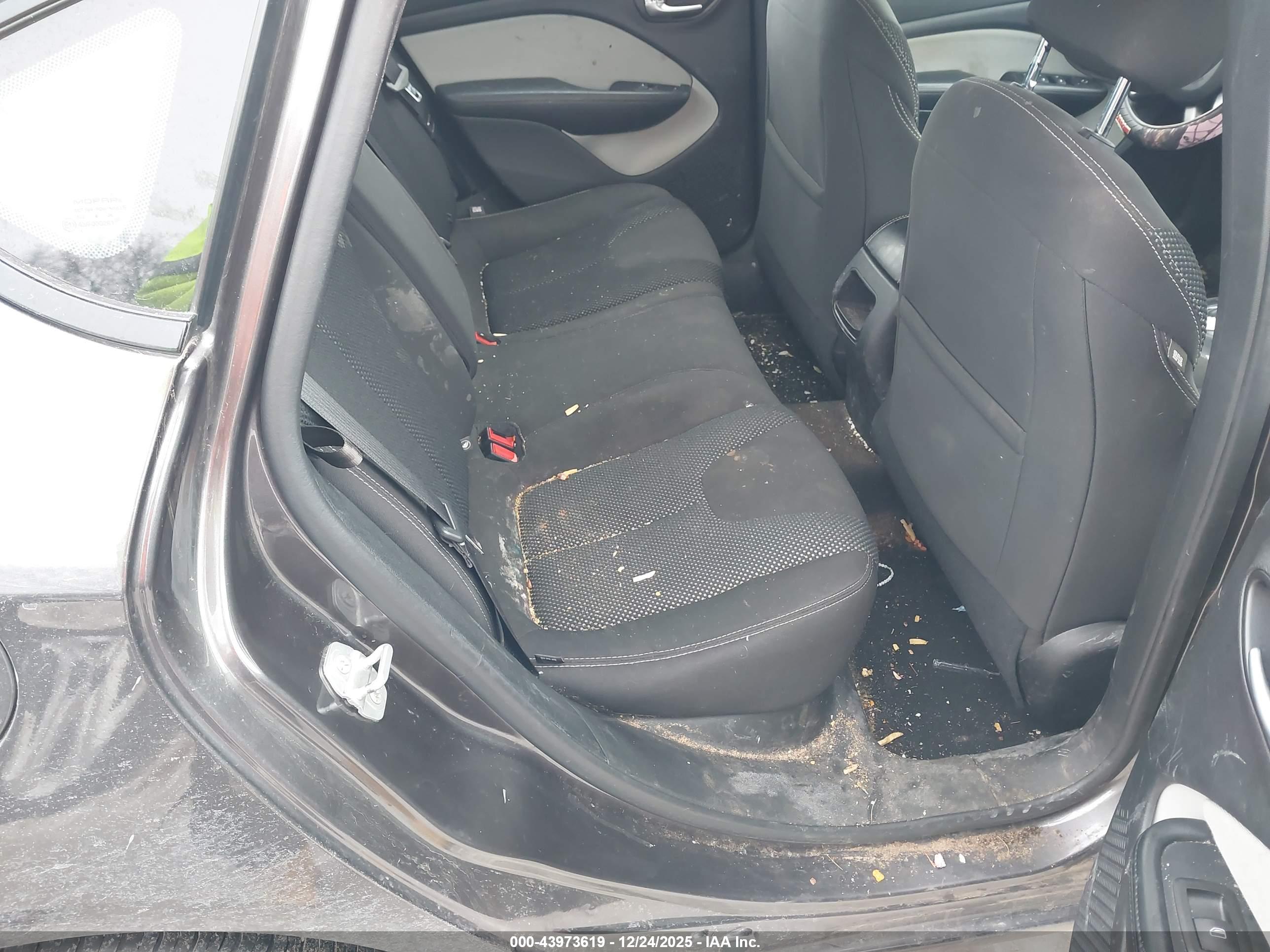 DODGE DART image 8