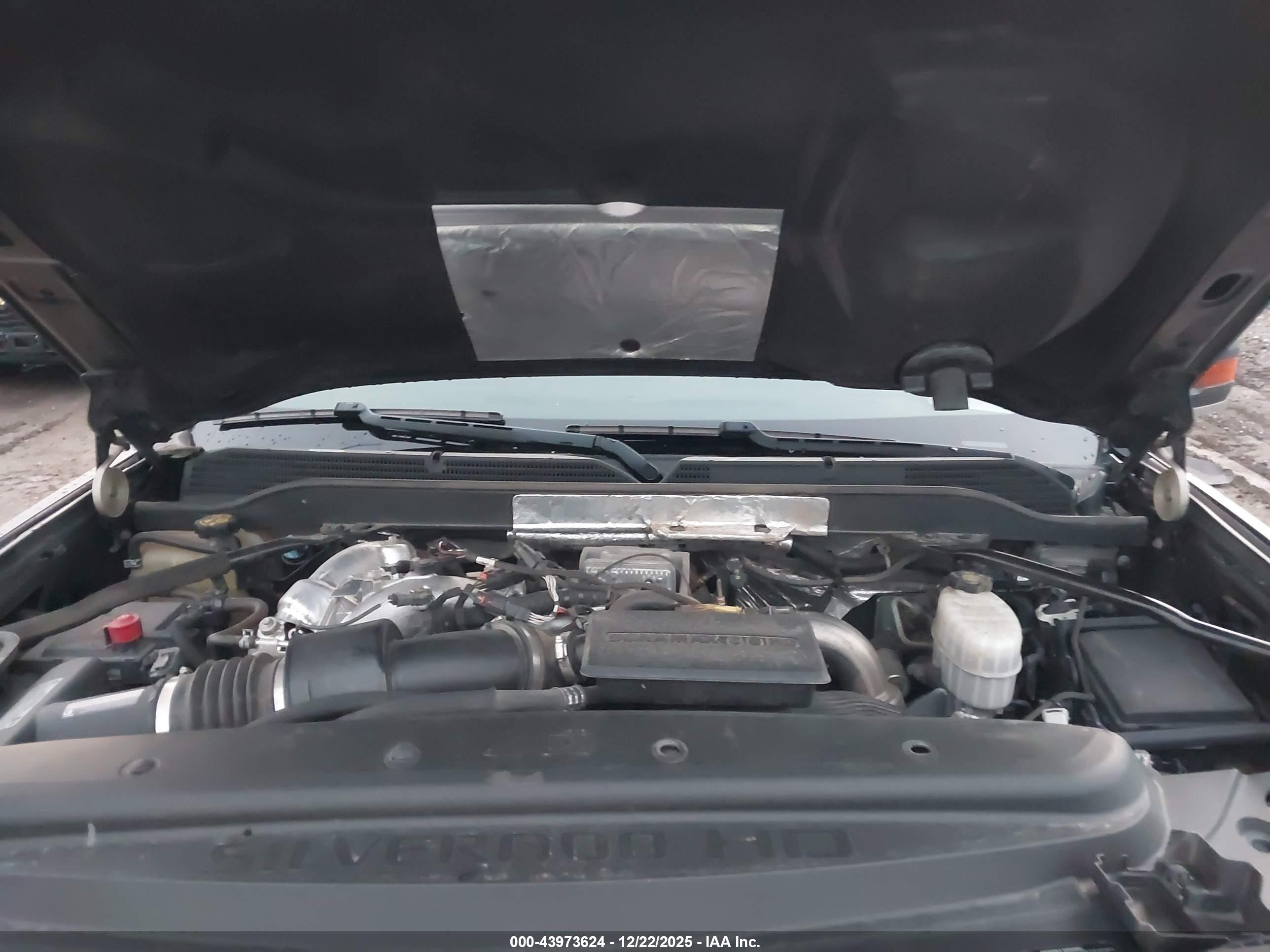 CHEVROLET SILVERADO image 10