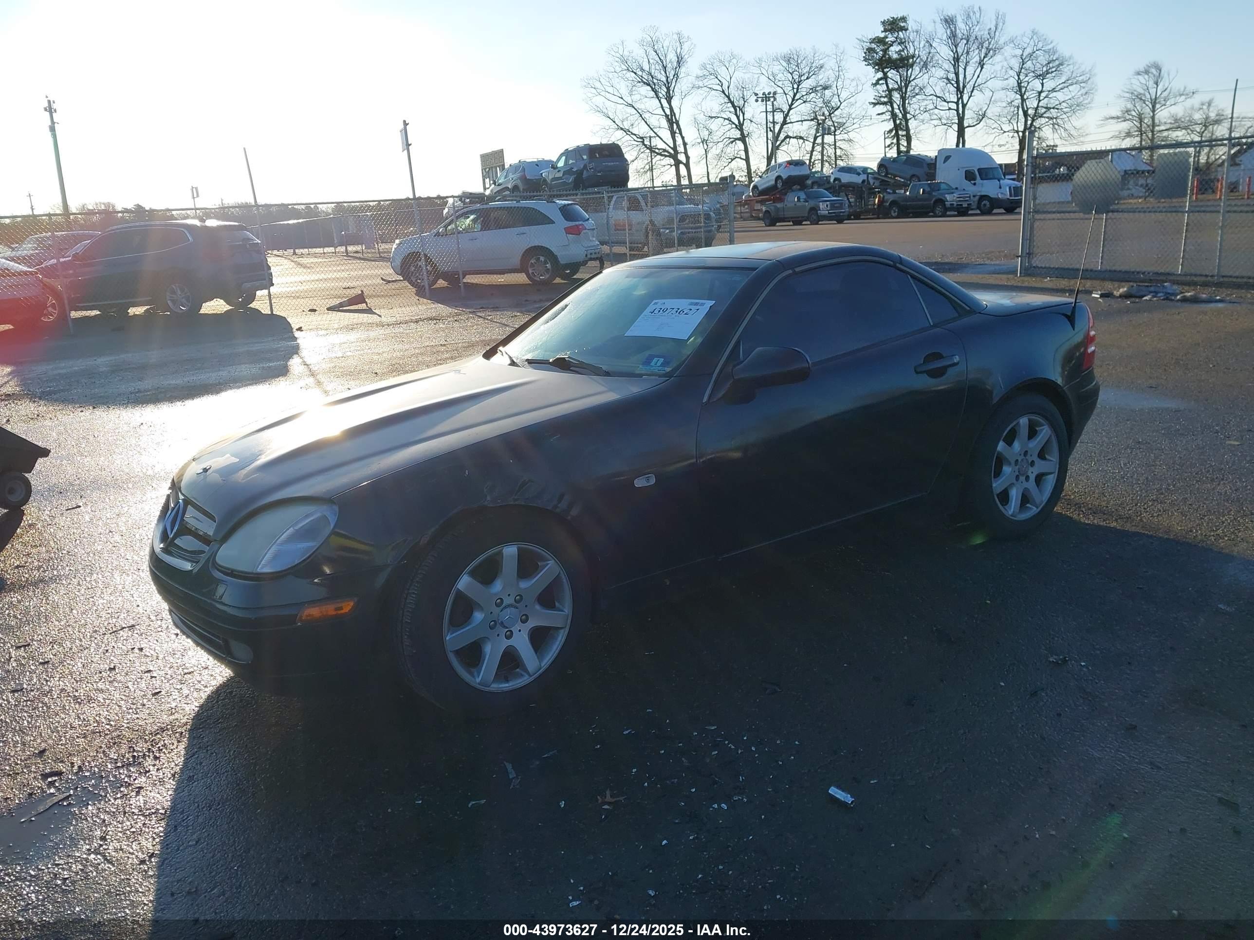 MERCEDES-BENZ SLK image 2