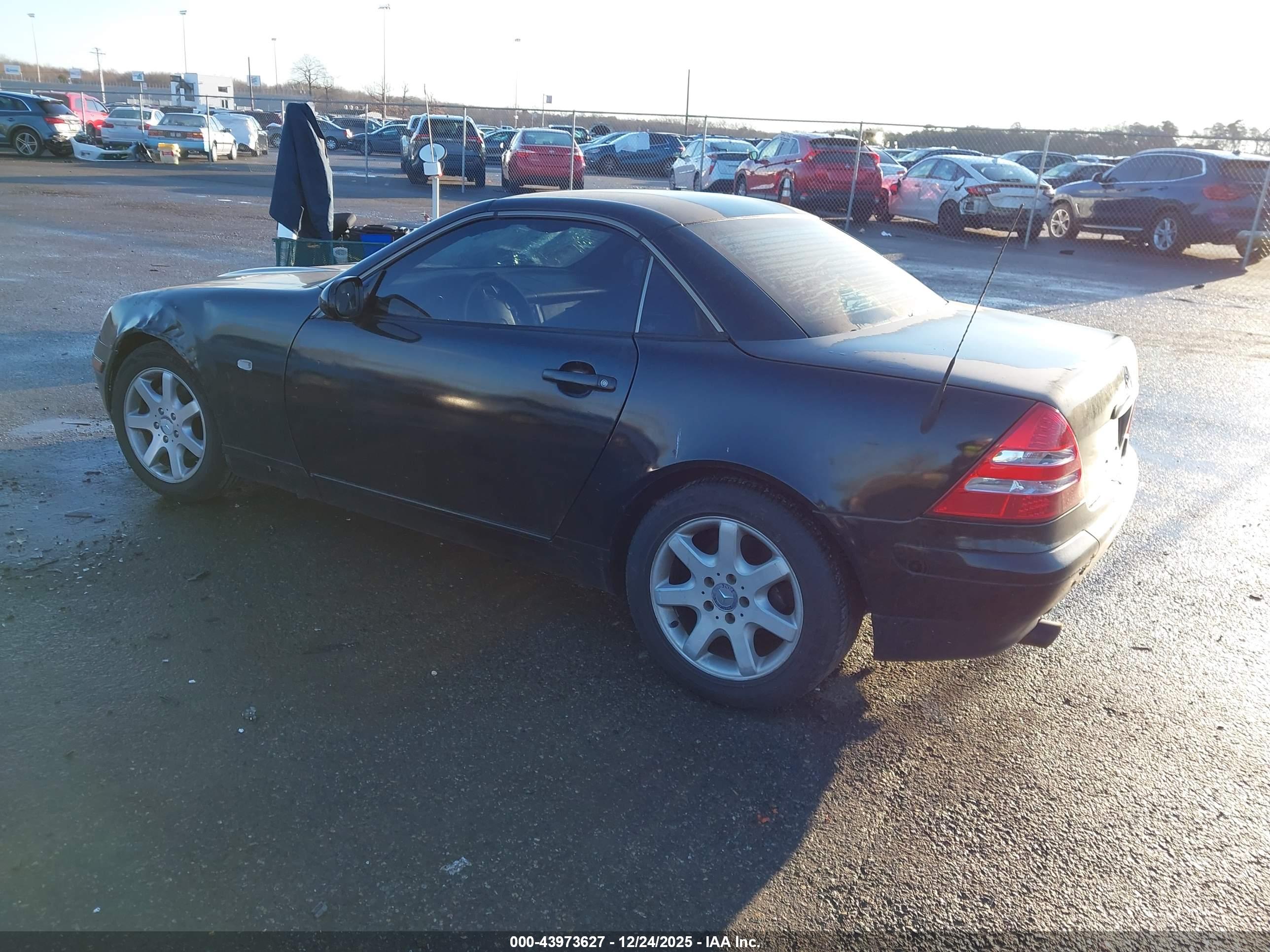 MERCEDES-BENZ SLK image 3