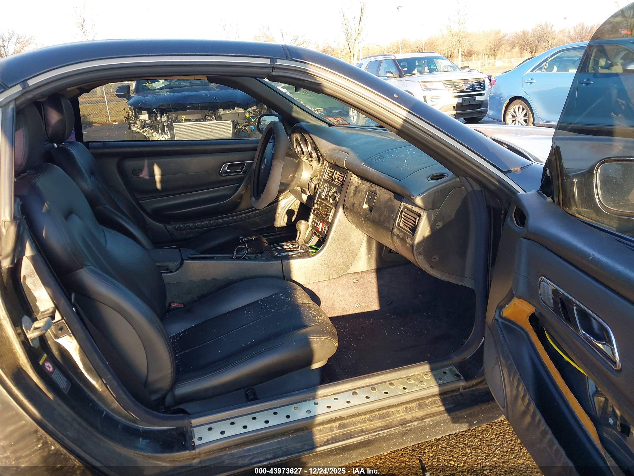 MERCEDES-BENZ SLK image 5