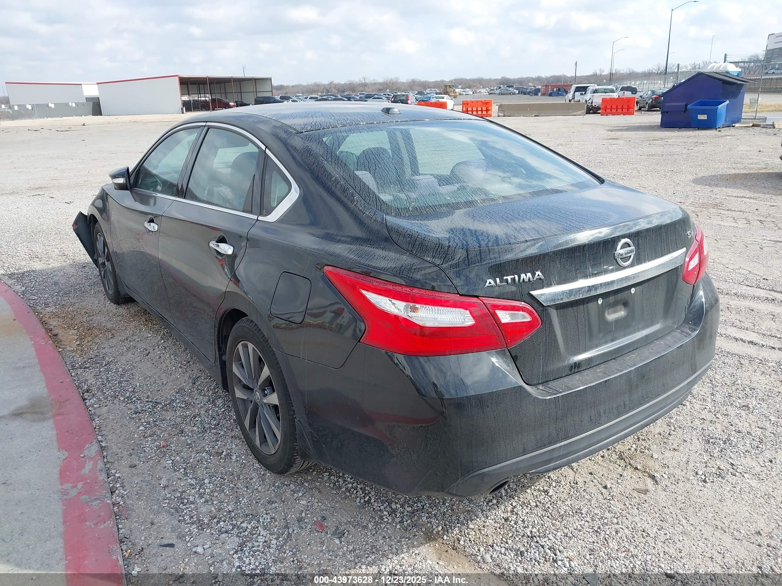 NISSAN ALTIMA image 3