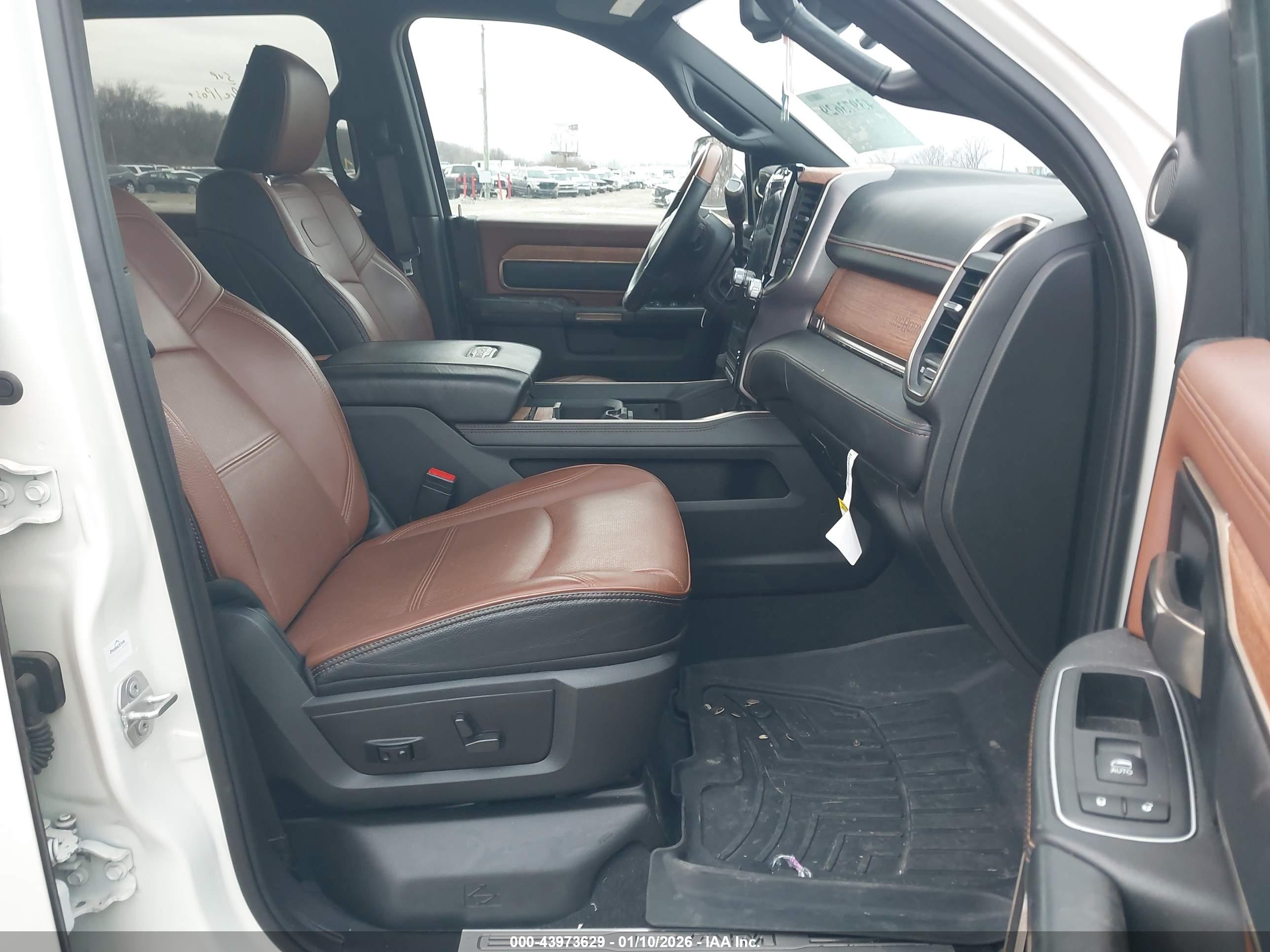 RAM 3500 image 7