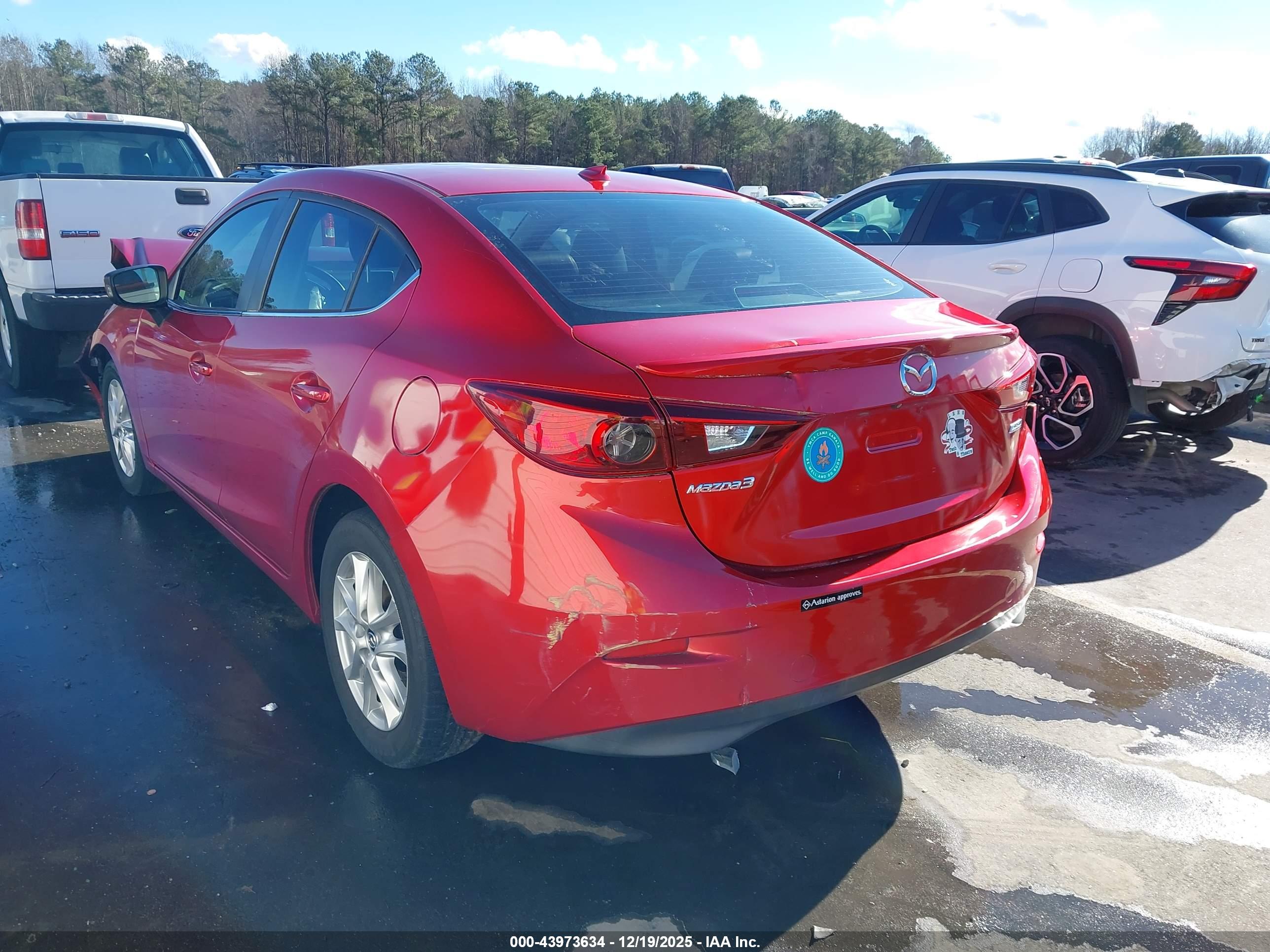 MAZDA MAZDA3 image 3