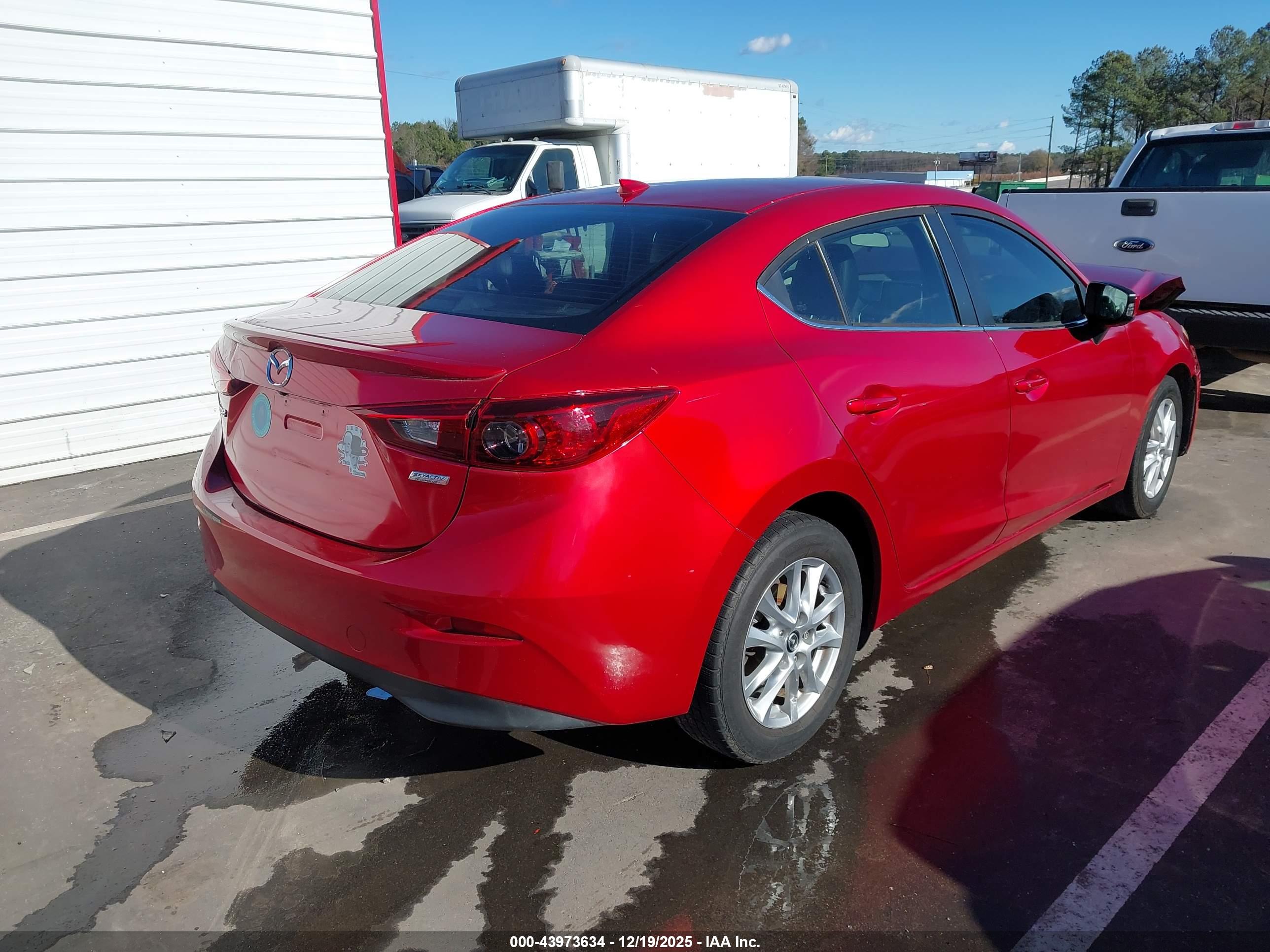 MAZDA MAZDA3 image 4