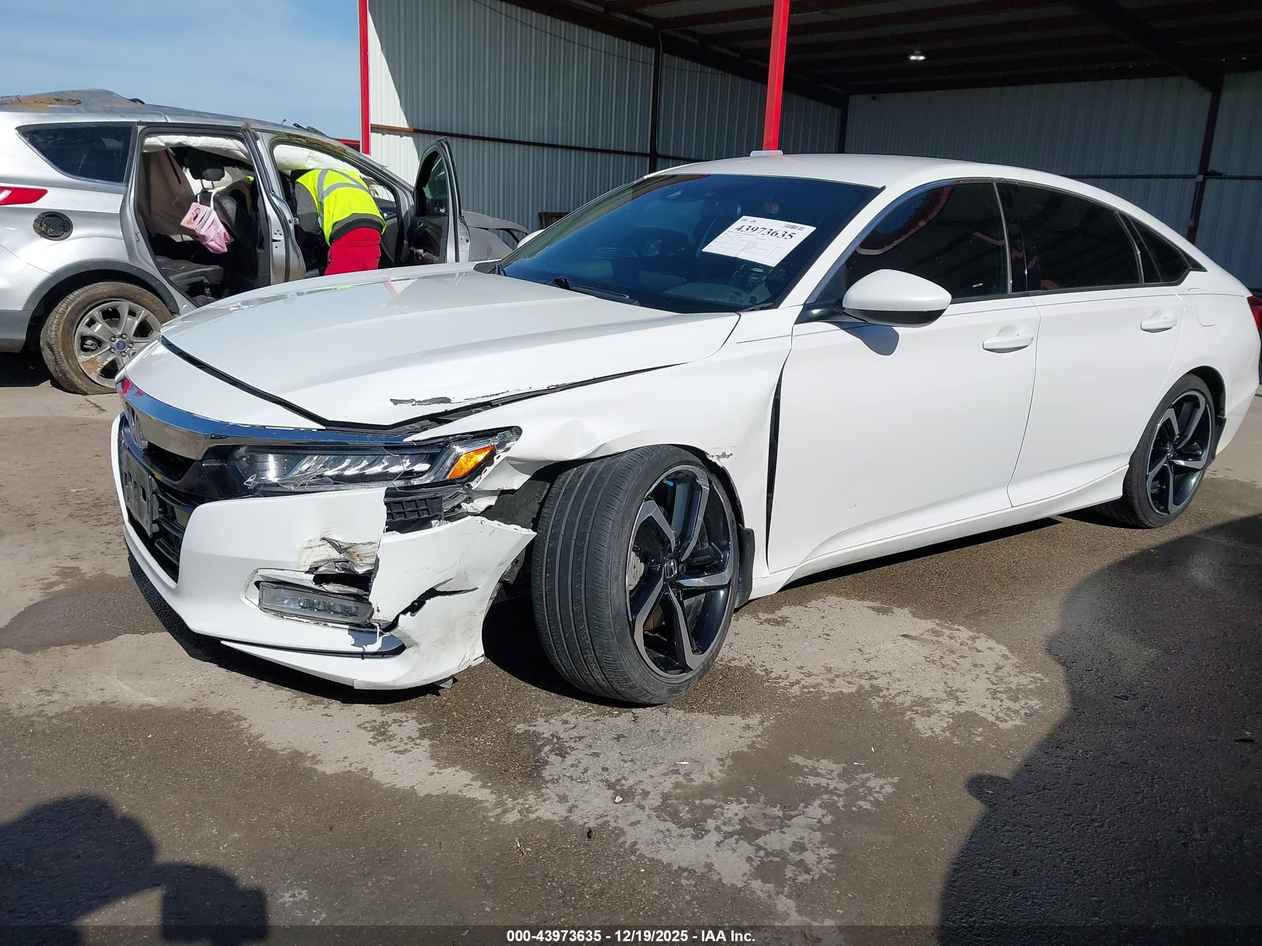 HONDA ACCORD image 2