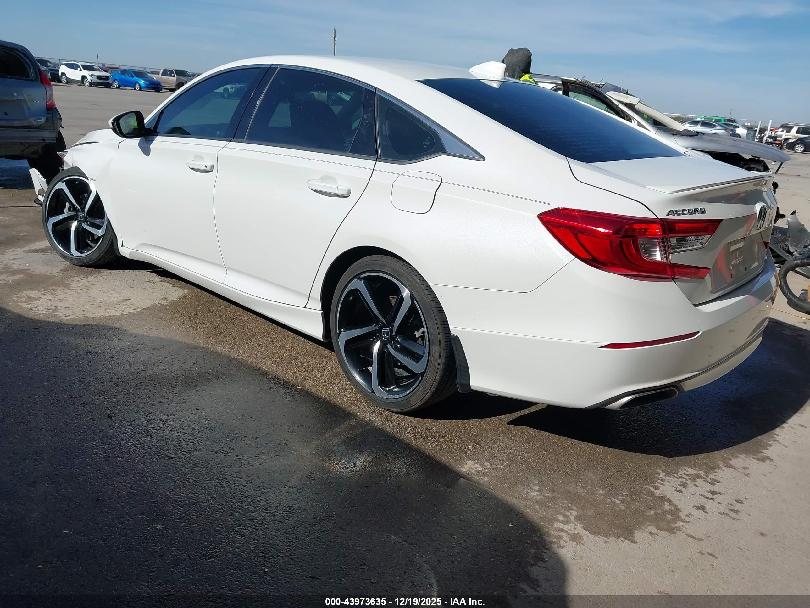 HONDA ACCORD image 3