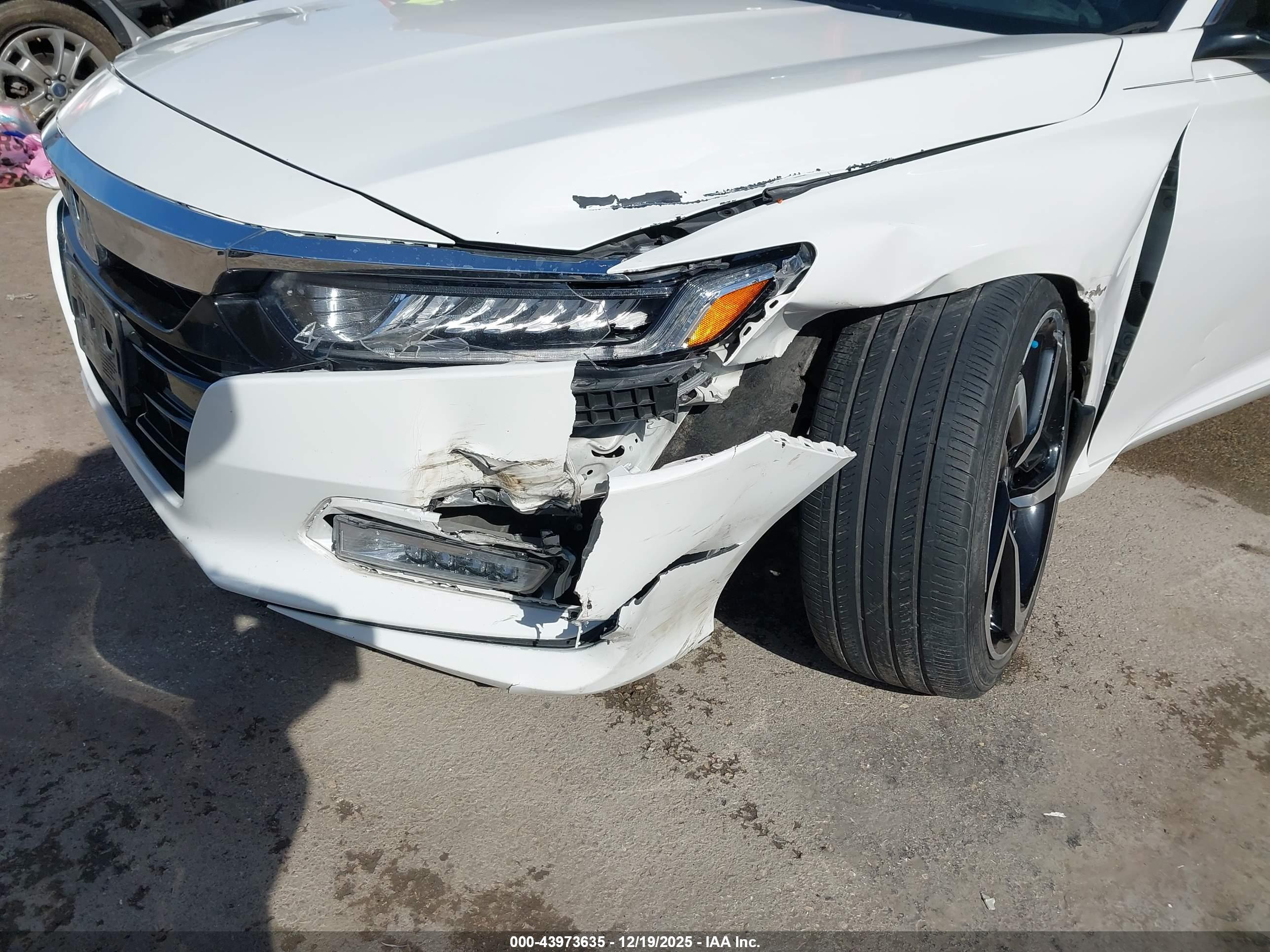 HONDA ACCORD image 6