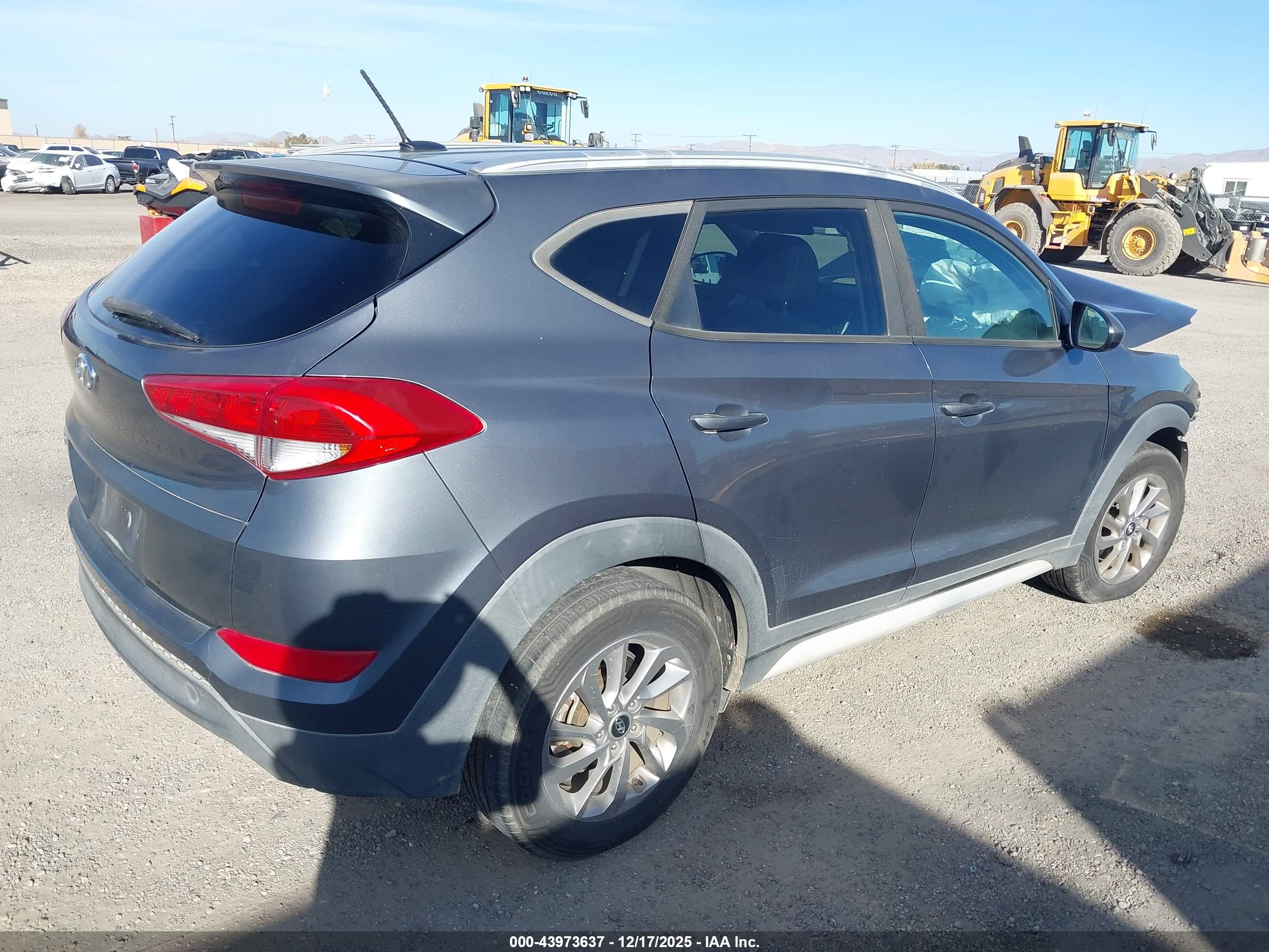 HYUNDAI TUCSON image 4