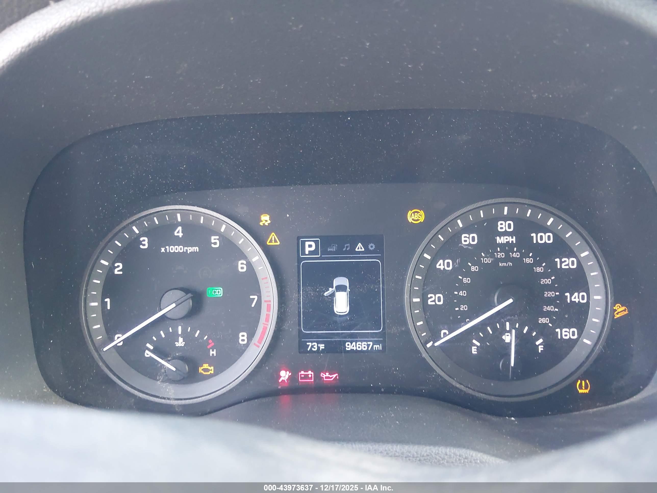 HYUNDAI TUCSON image 7
