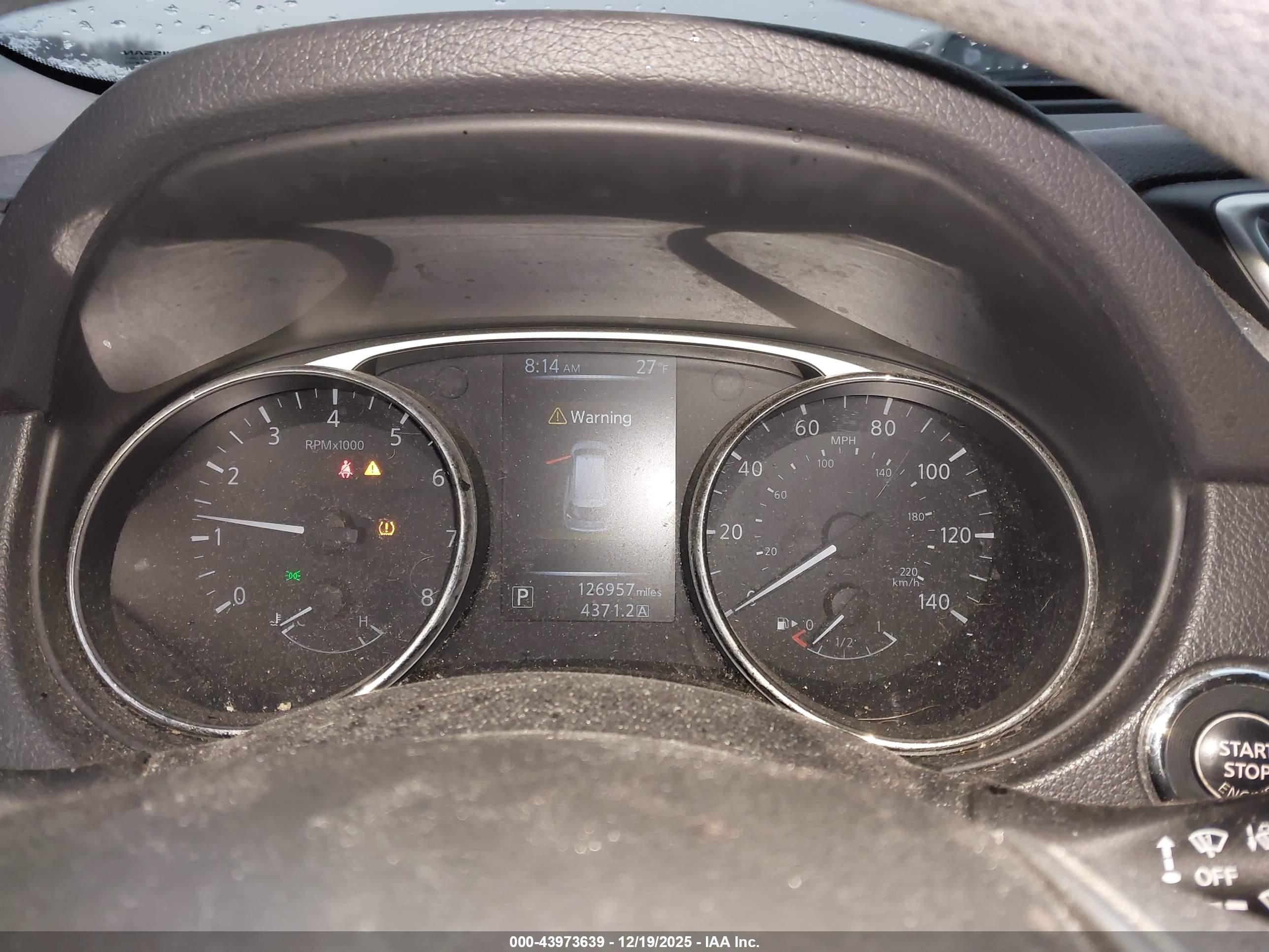 NISSAN ROGUE image 7