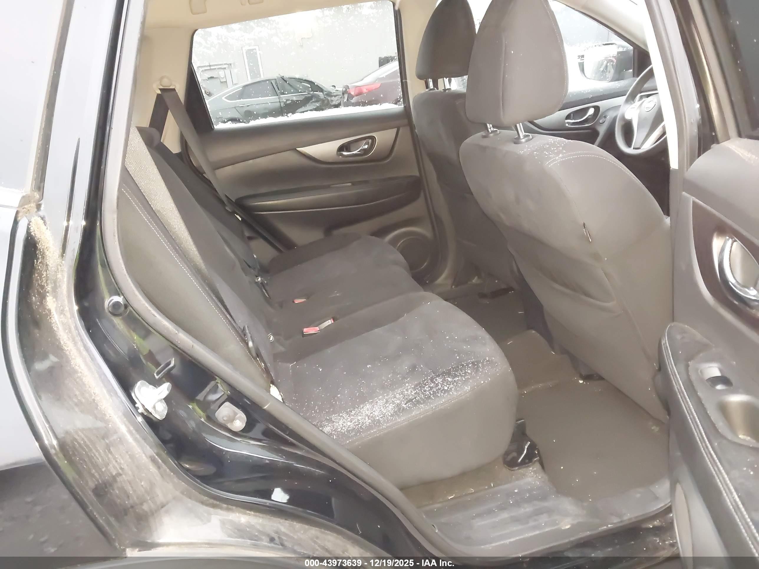 NISSAN ROGUE image 8