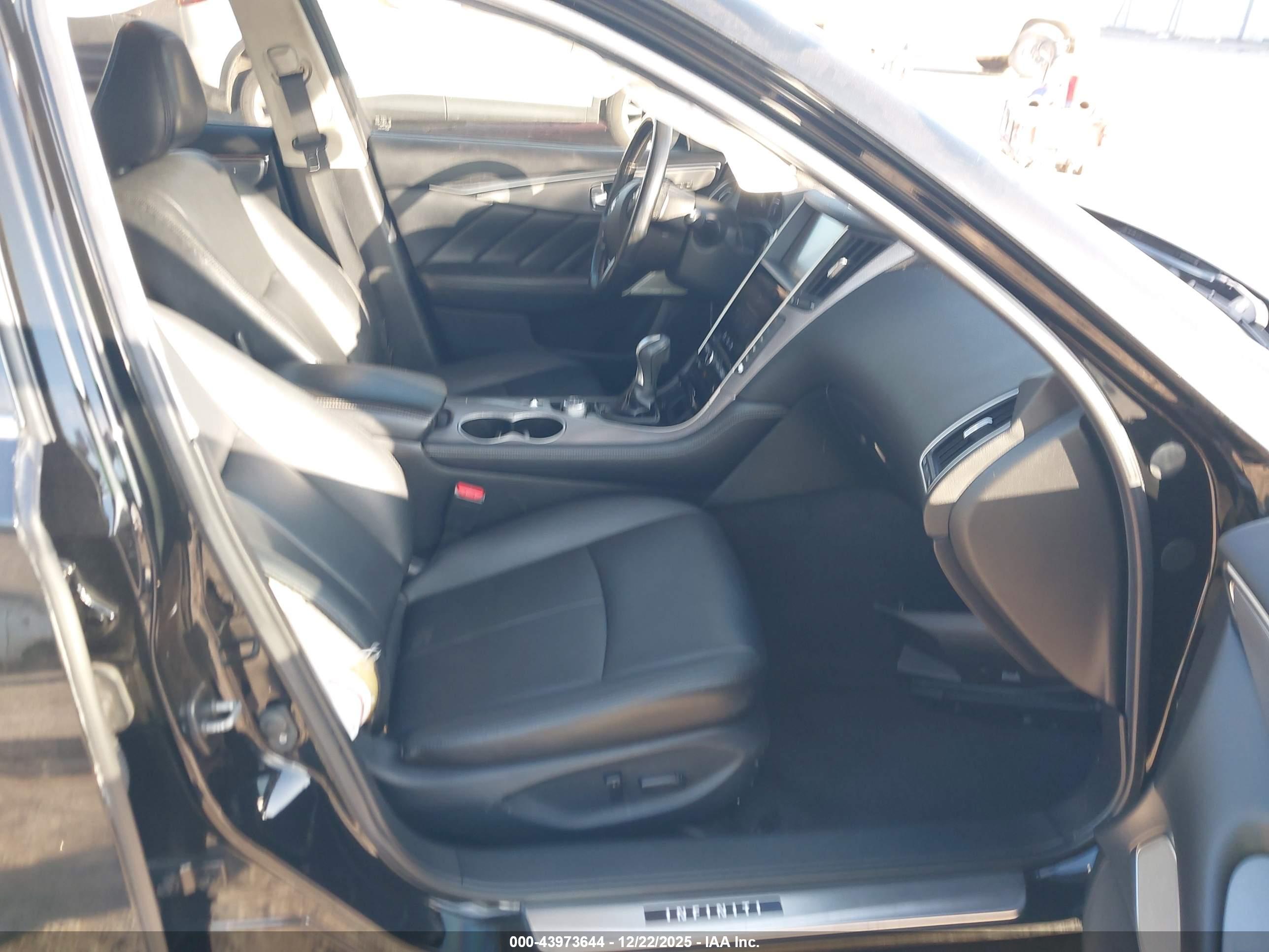 INFINITI Q50 image 5