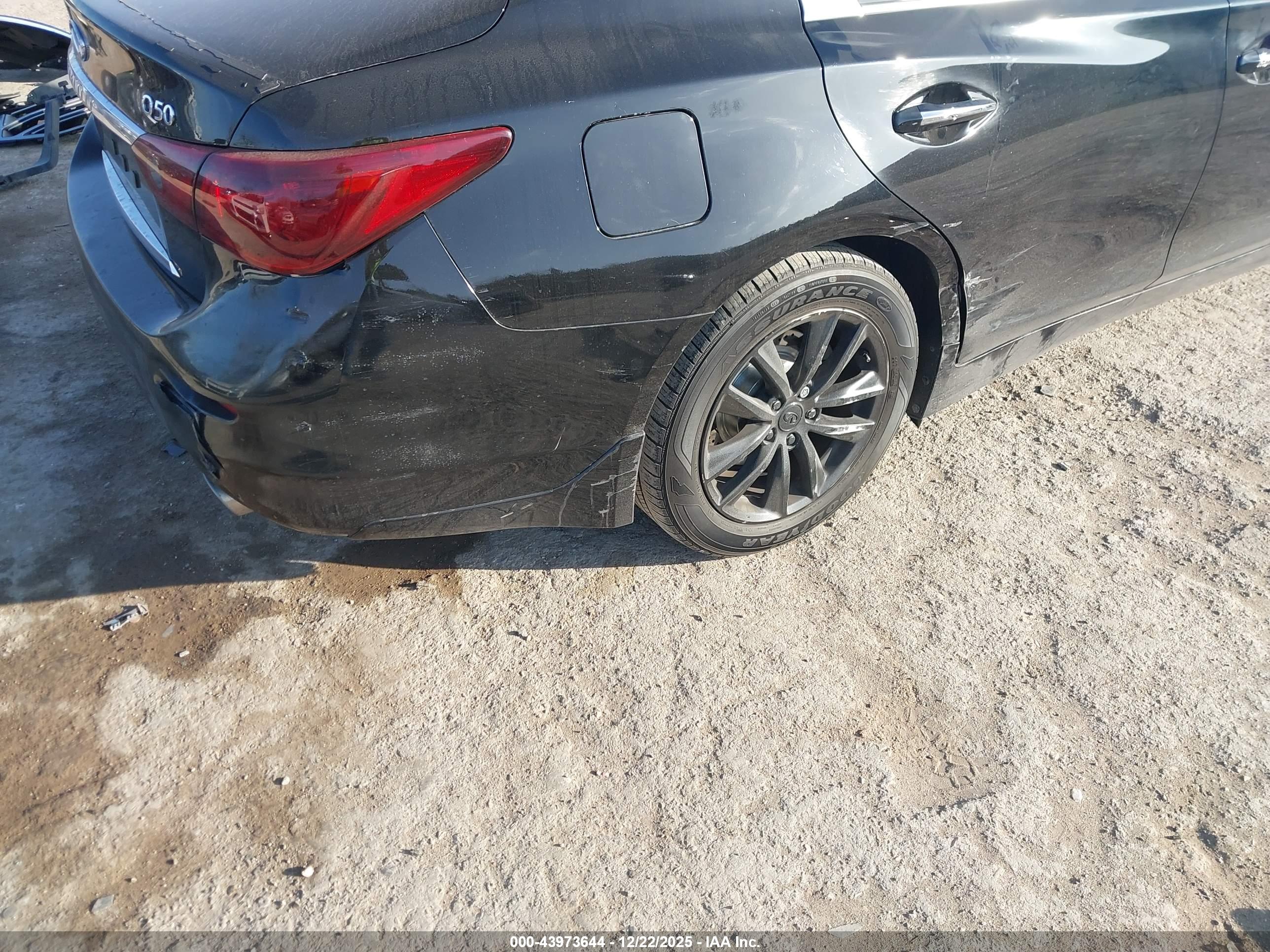 INFINITI Q50 image 6